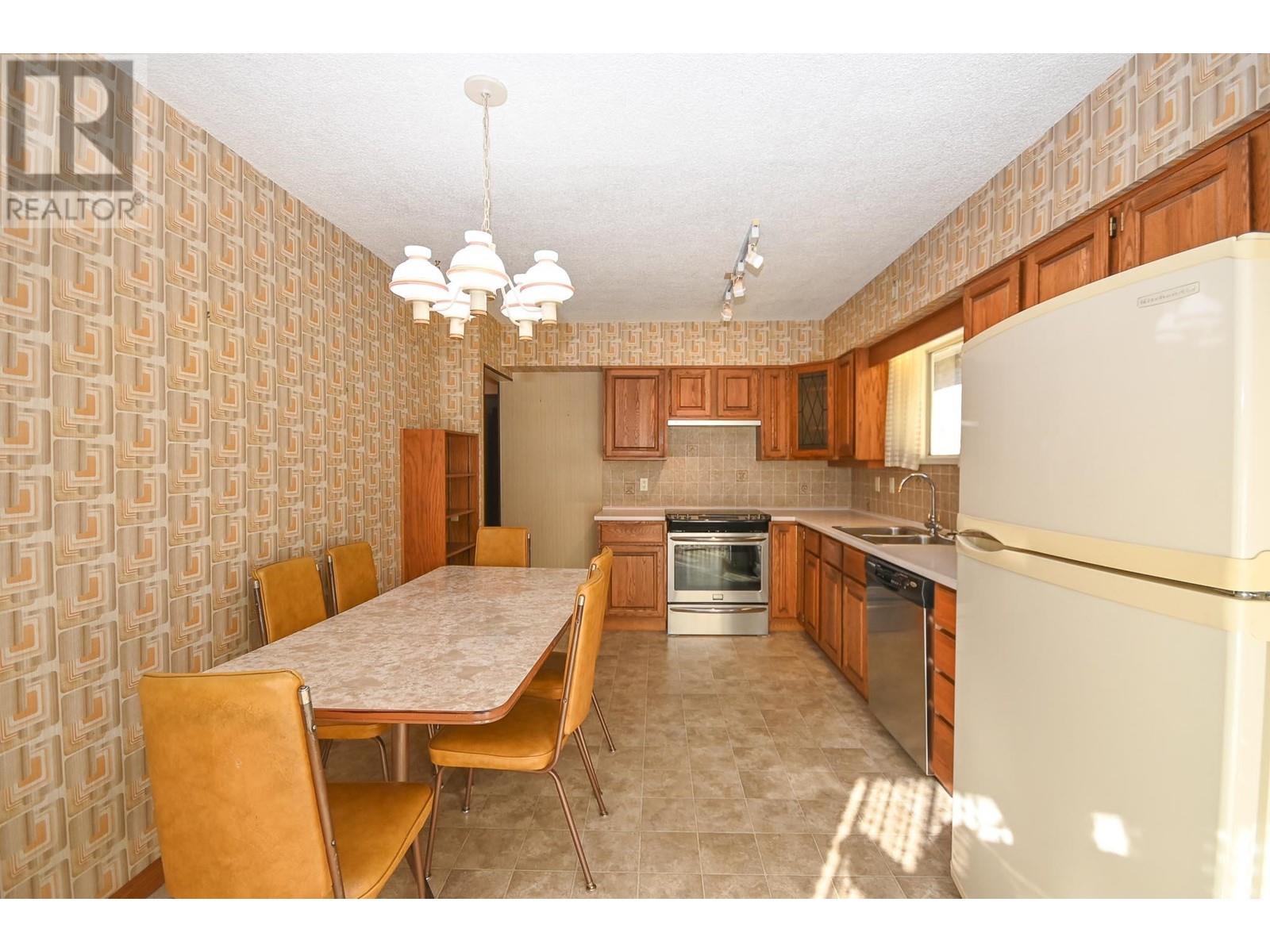 5226 Hoy Street, Vancouver, British Columbia  V5R 4P1 - Photo 9 - R2828712