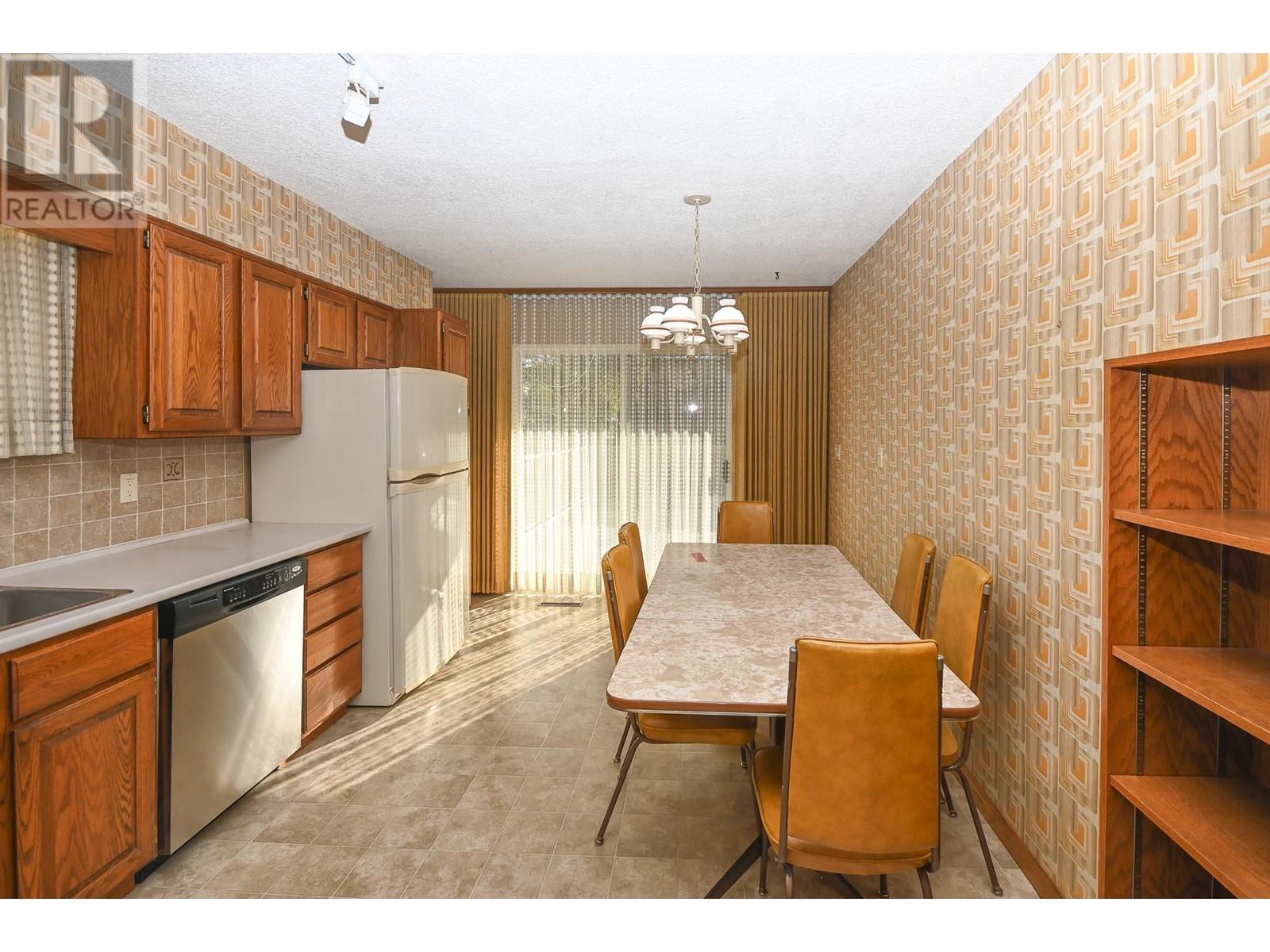 5226 Hoy Street, Vancouver, British Columbia  V5R 4P1 - Photo 8 - R2828712