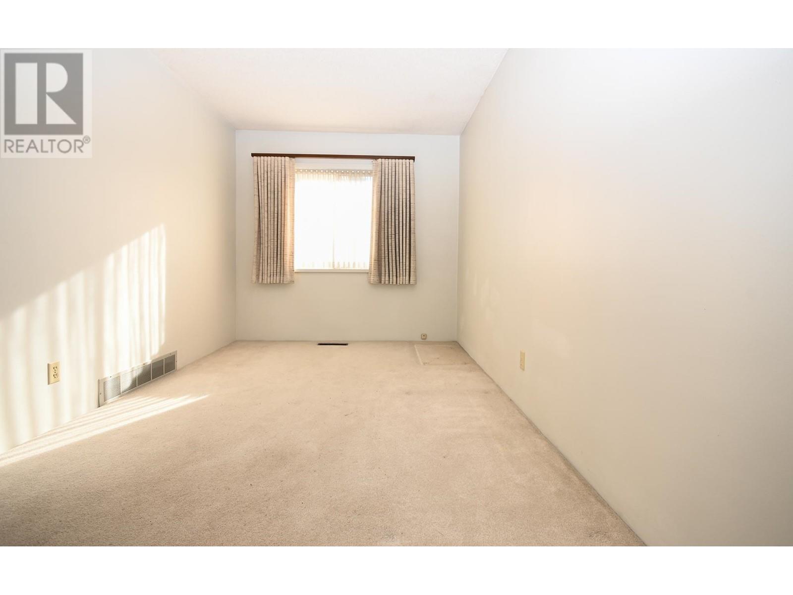 5226 Hoy Street, Vancouver, British Columbia  V5R 4P1 - Photo 14 - R2828712