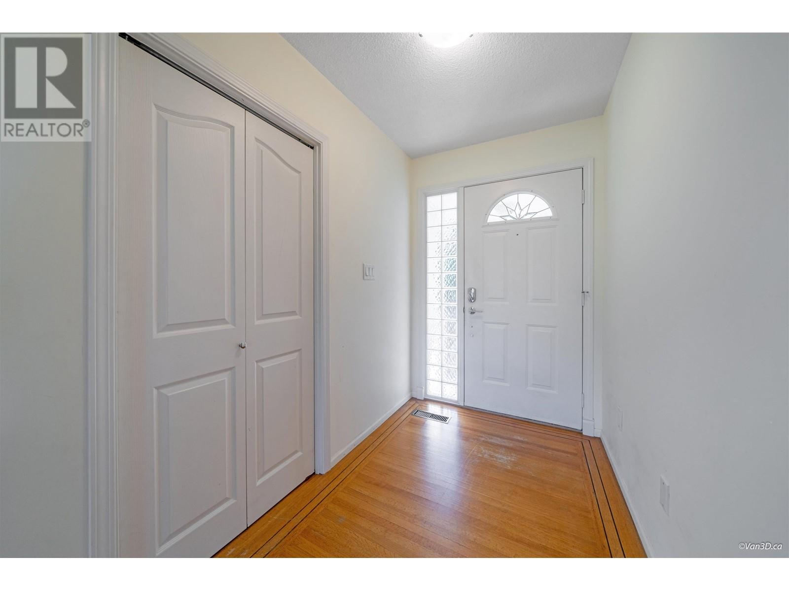 4297 Delbrook Avenue, North Vancouver, British Columbia  V7N 4A4 - Photo 11 - R2828532