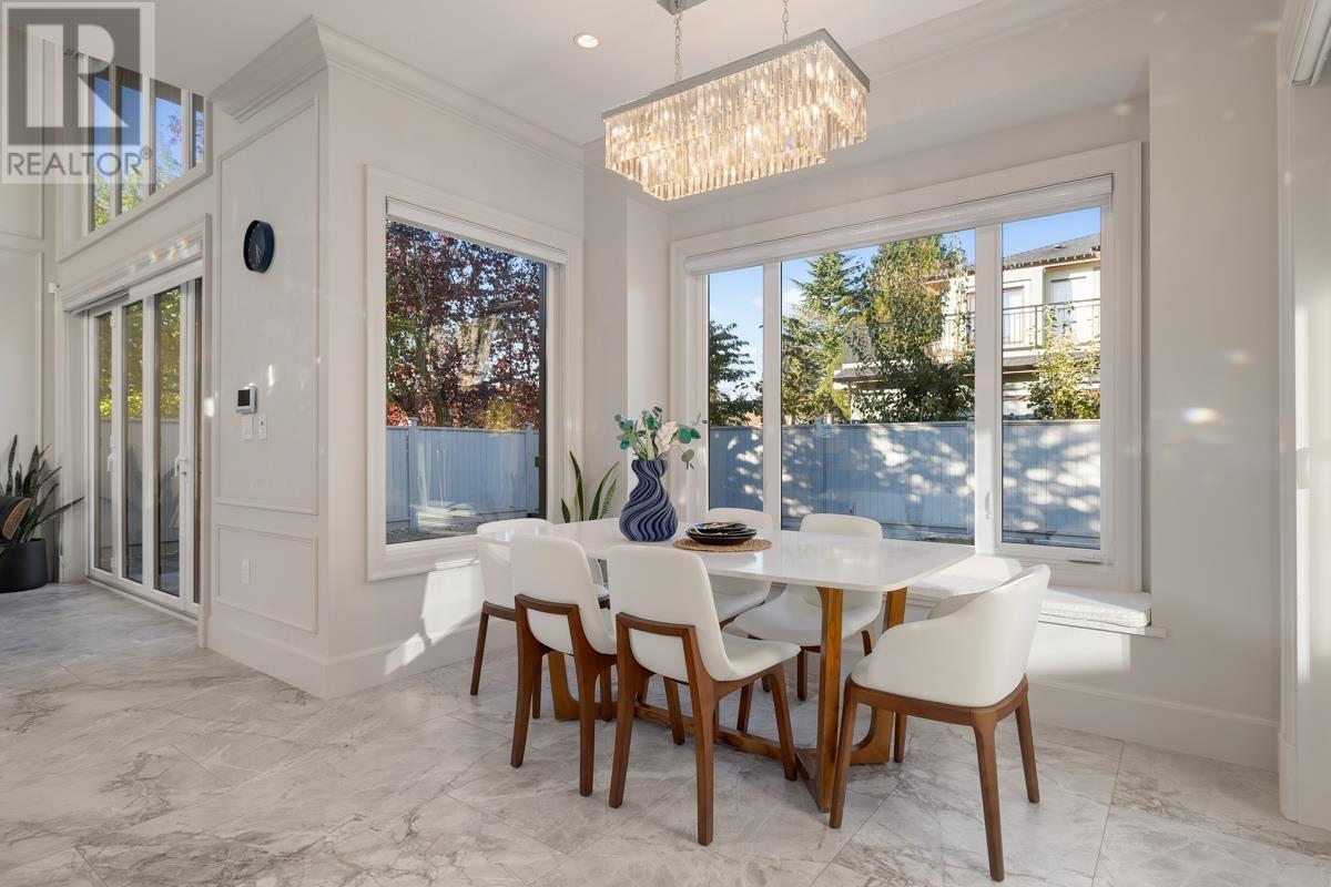 6868 Dunsany Place, Richmond, British Columbia  V7C 4N8 - Photo 13 - R2825324