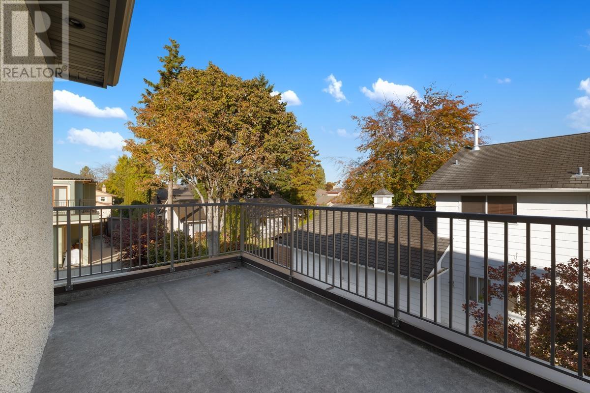 6868 Dunsany Place, Richmond, British Columbia  V7C 4N8 - Photo 32 - R2825324