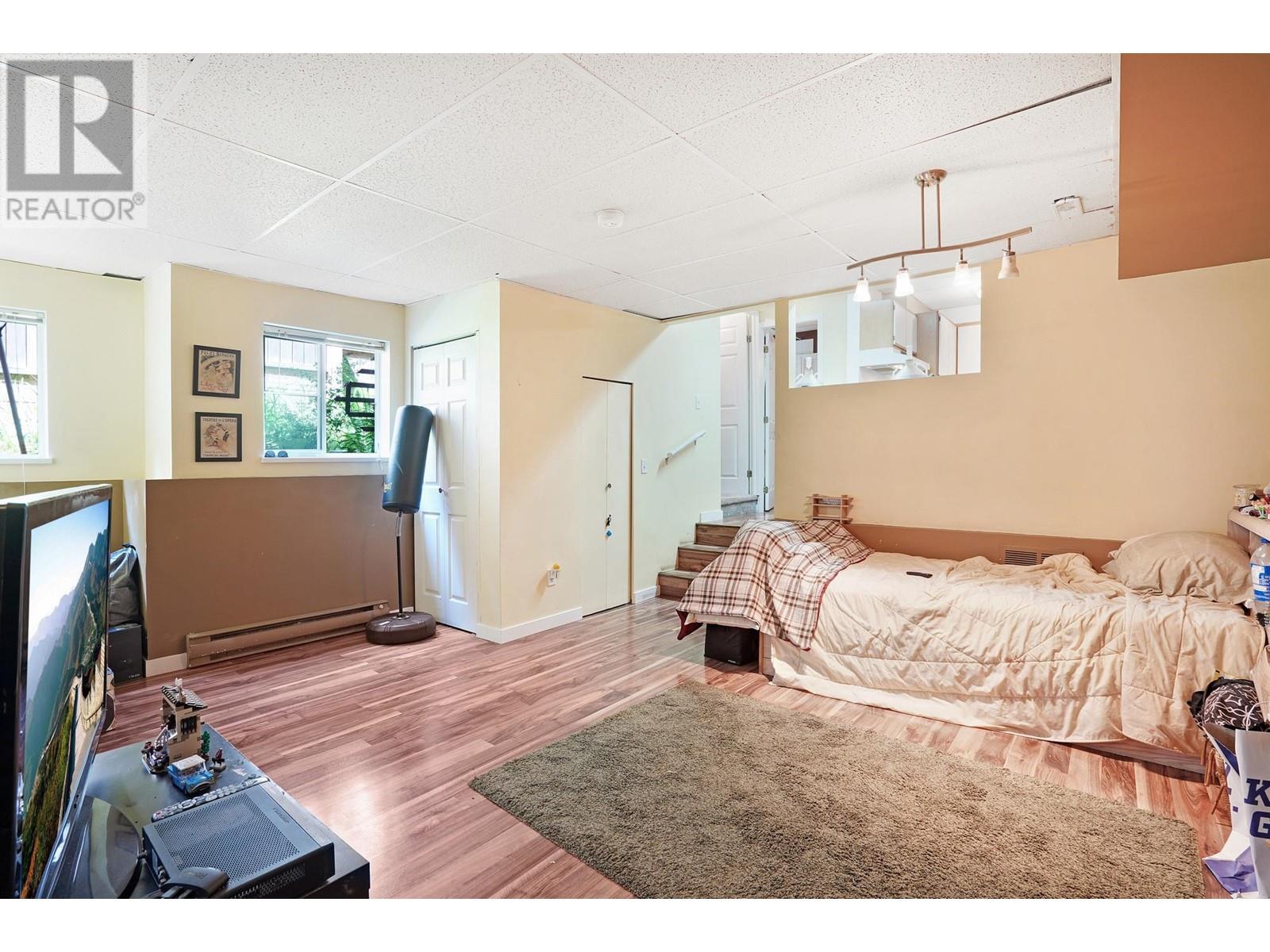 1305 Brunette Avenue, Coquitlam, British Columbia  V3K 1G6 - Photo 28 - R2828779