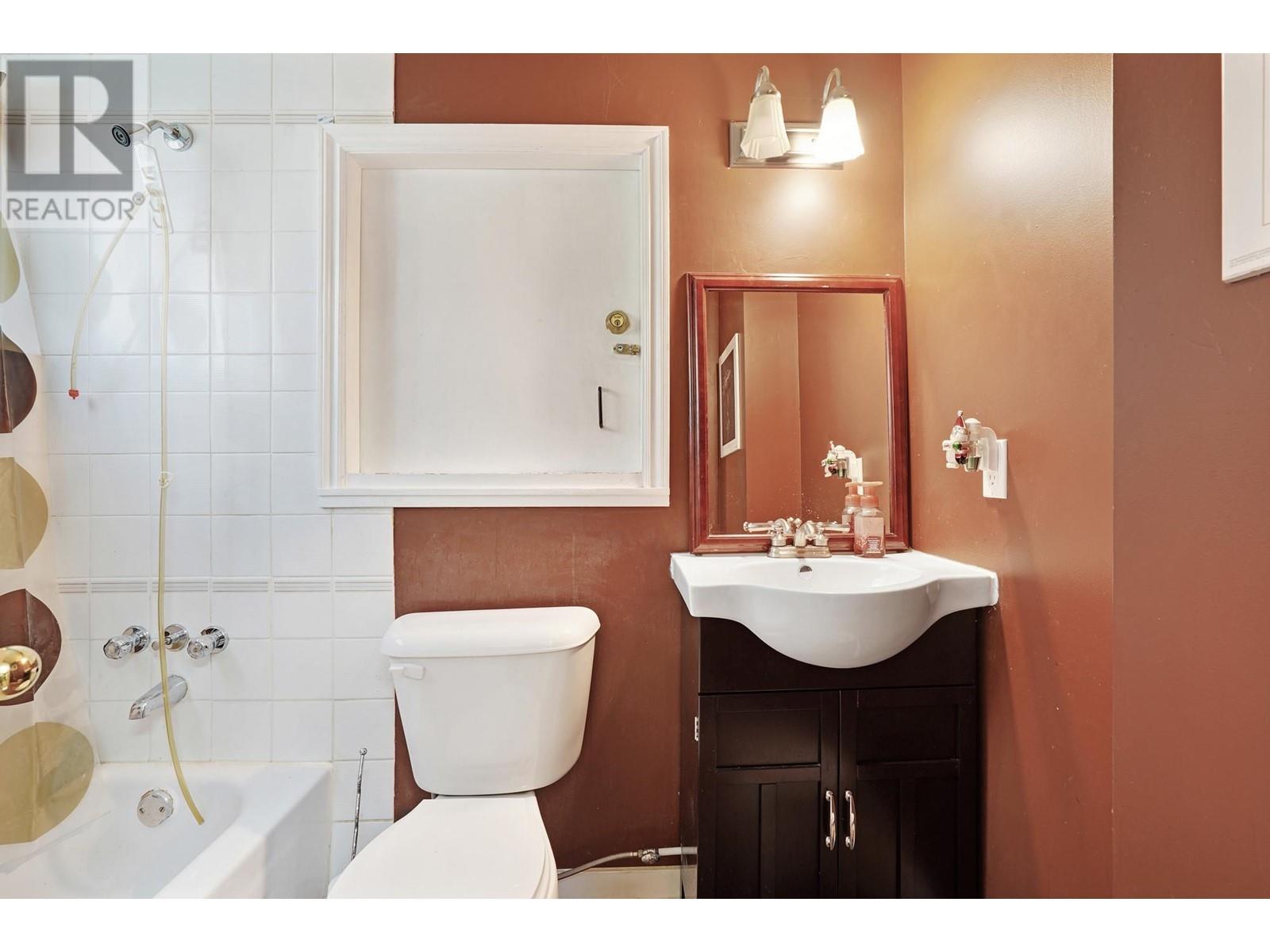 1305 Brunette Avenue, Coquitlam, British Columbia  V3K 1G6 - Photo 27 - R2828779