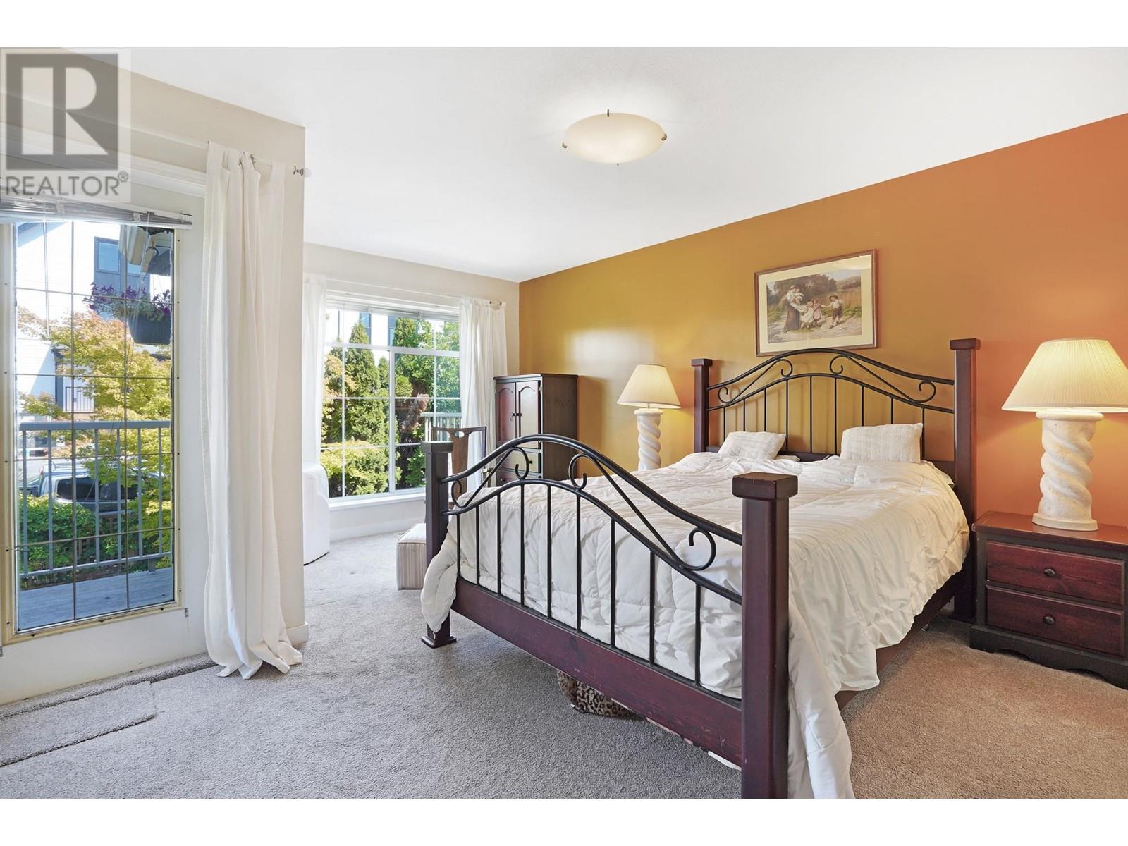 1305 Brunette Avenue, Coquitlam, British Columbia  V3K 1G6 - Photo 6 - R2828779
