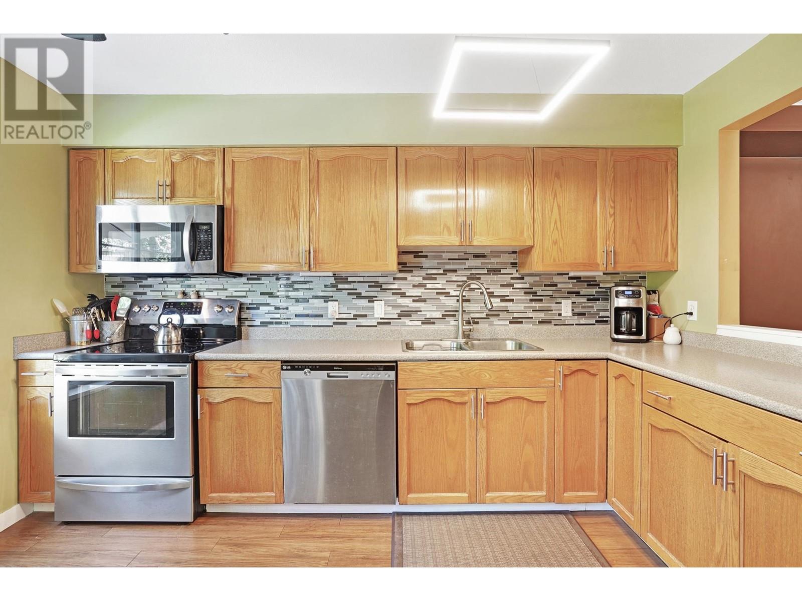 1305 Brunette Avenue, Coquitlam, British Columbia  V3K 1G6 - Photo 16 - R2828779