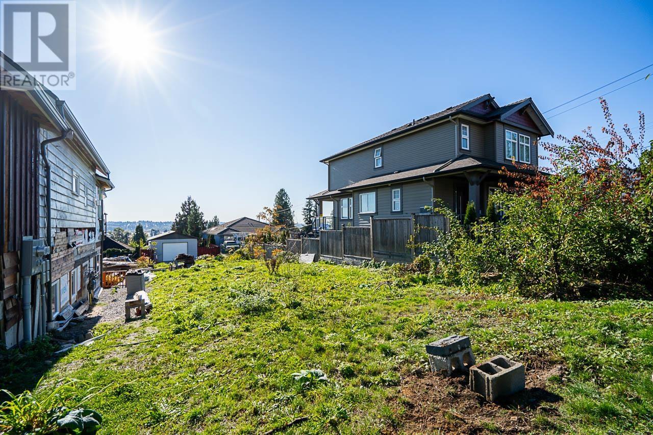 1032 Delestre Avenue, Coquitlam, British Columbia  V3K 2H2 - Photo 5 - R2828801