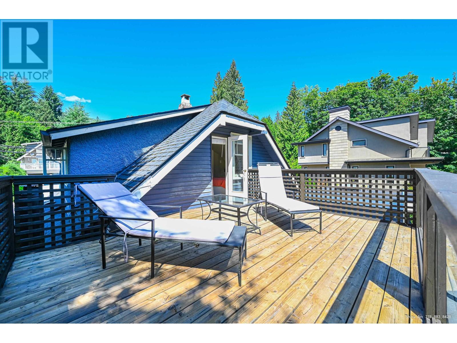 261 E Osborne Road, North Vancouver, British Columbia  V7N 1M2 - Photo 15 - R2828819