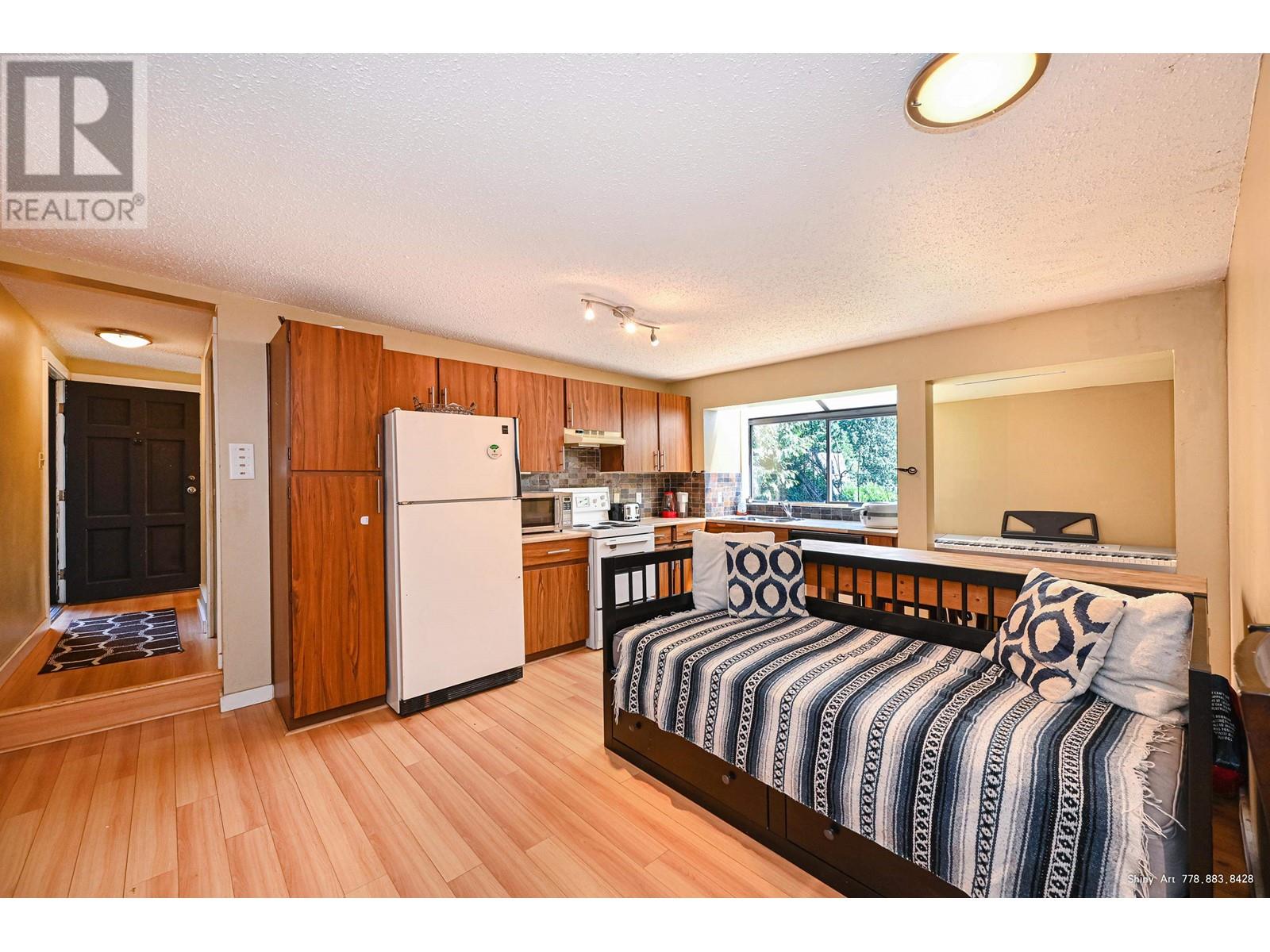 261 E Osborne Road, North Vancouver, British Columbia  V7N 1M2 - Photo 19 - R2828819