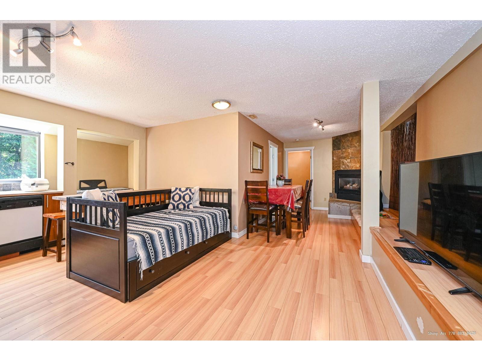 261 E Osborne Road, North Vancouver, British Columbia  V7N 1M2 - Photo 20 - R2828819