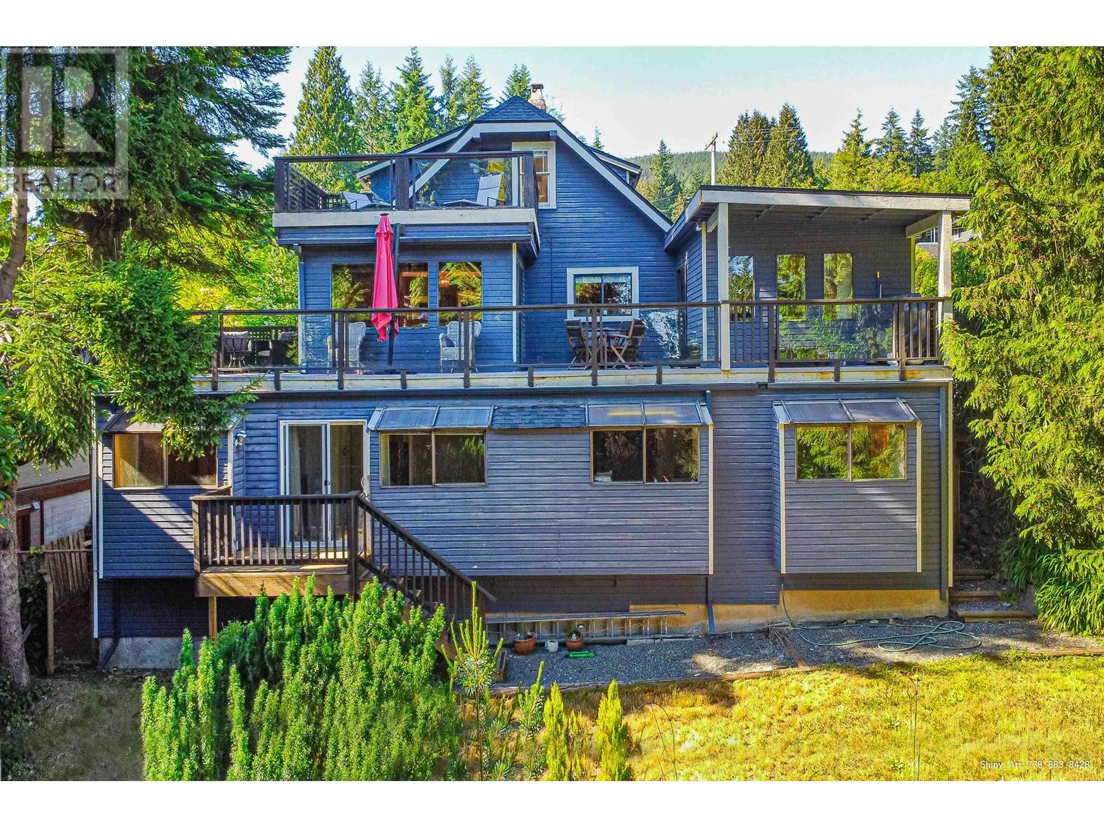 261 E OSBORNE ROAD, north vancouver, British Columbia