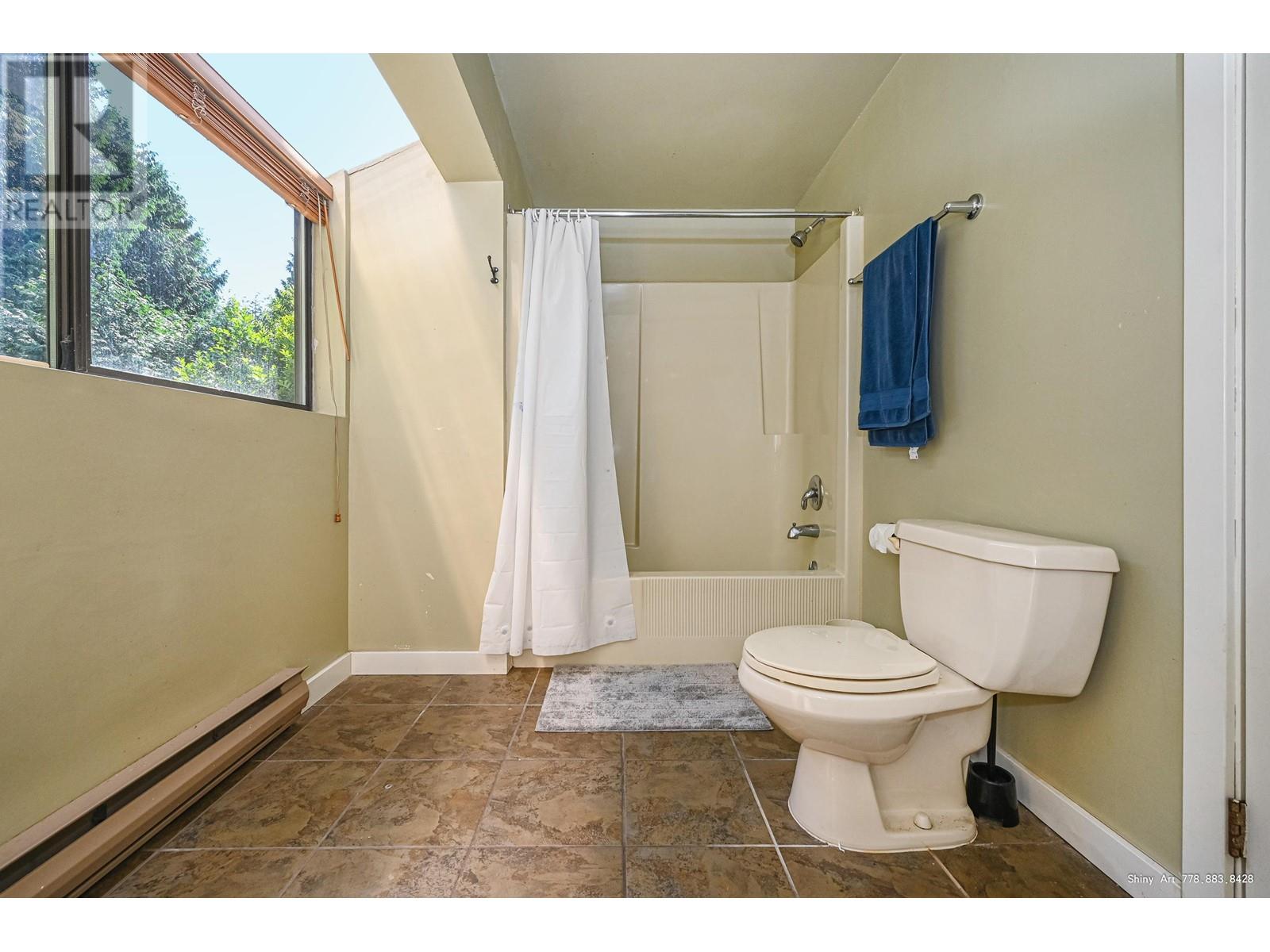 261 E Osborne Road, North Vancouver, British Columbia  V7N 1M2 - Photo 24 - R2828819