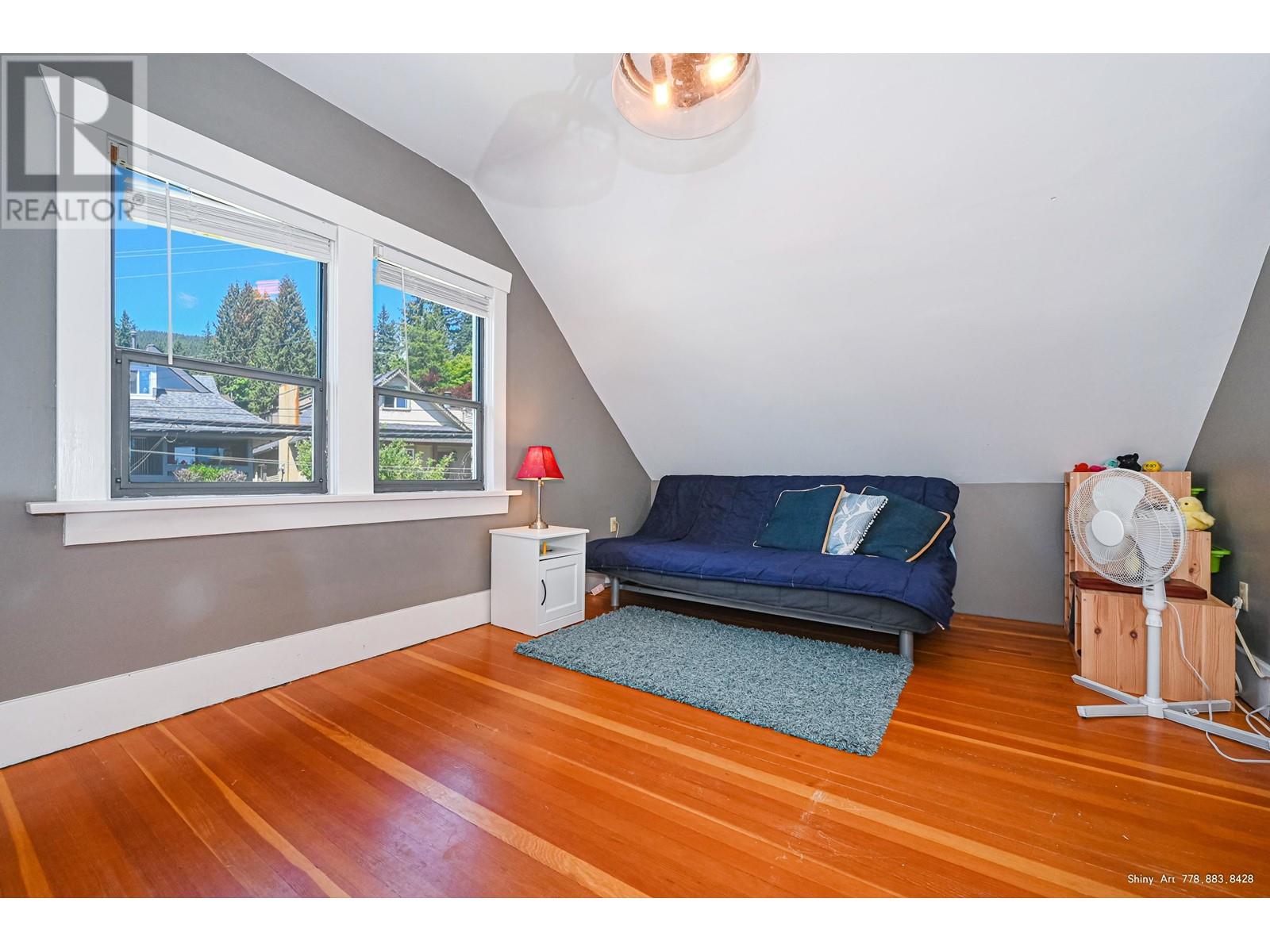 261 E Osborne Road, North Vancouver, British Columbia  V7N 1M2 - Photo 17 - R2828819