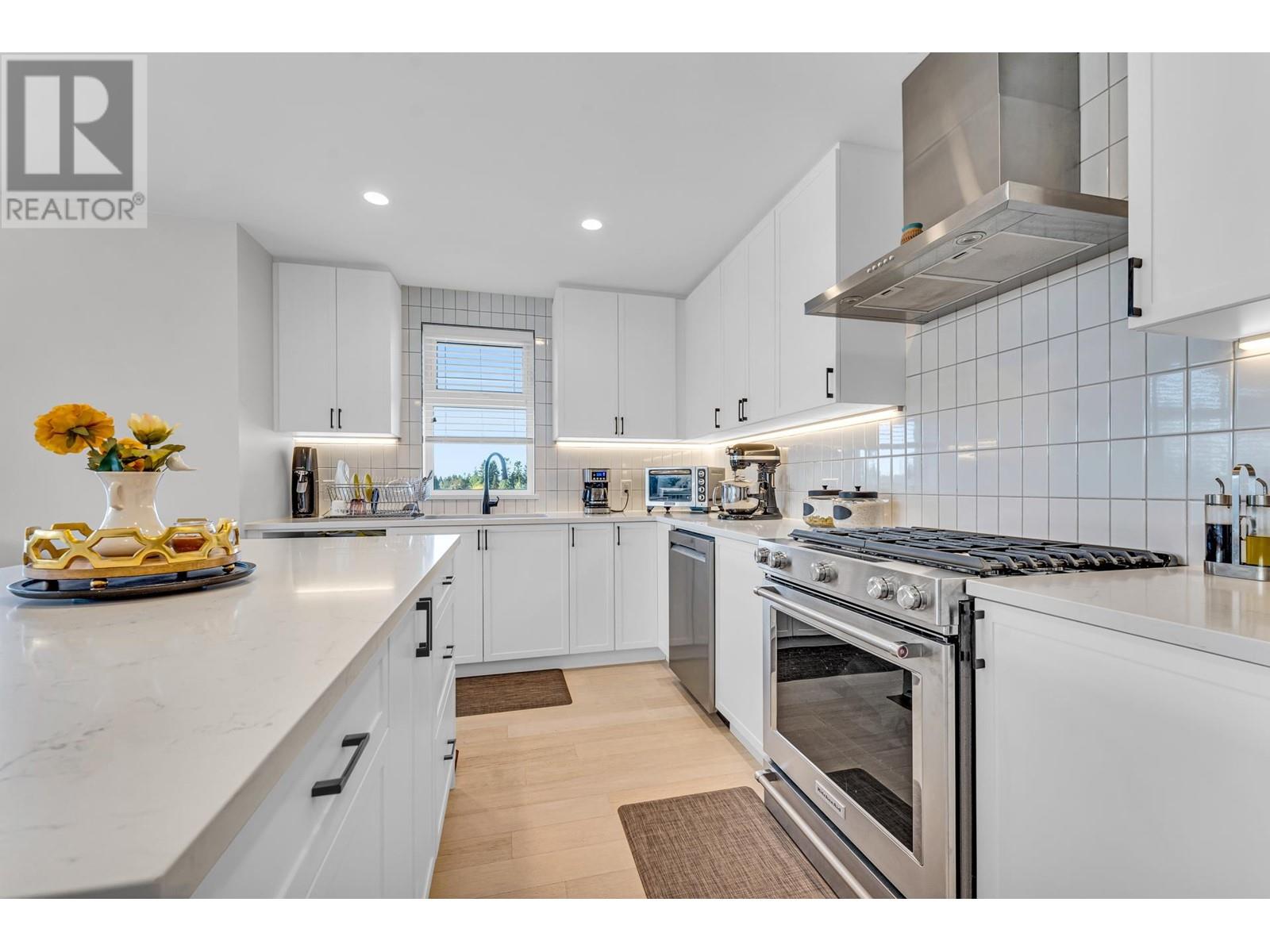 511 22226 Brown Street, Maple Ridge, British Columbia  V2X 4R2 - Photo 4 - R2827873