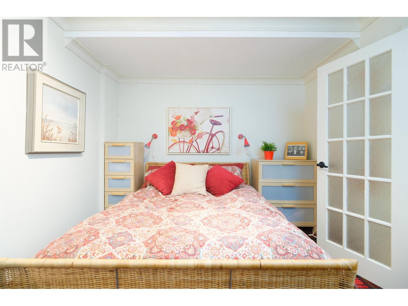 2 2206 Folkestone Way, West Vancouver, British Columbia  V7S 2X7 - Photo 29 - R2828472