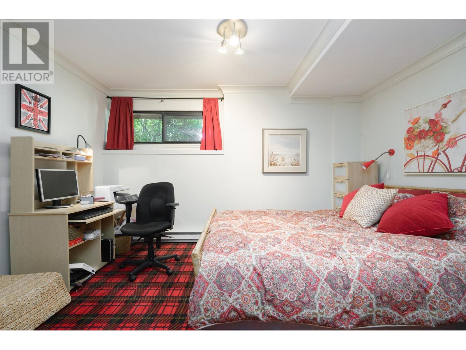 2 2206 Folkestone Way, West Vancouver, British Columbia  V7S 2X7 - Photo 28 - R2828472