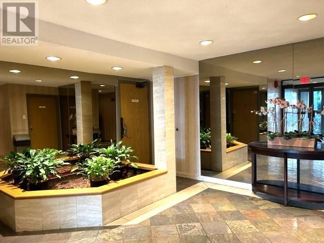 210 1050 Broughton Street, Vancouver, British Columbia  V6G 2A6 - Photo 2 - R2828824