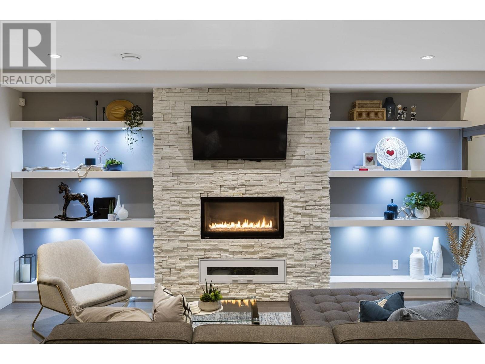 604 E 22nd Street, North Vancouver, British Columbia  V7L 3C9 - Photo 10 - R2828823