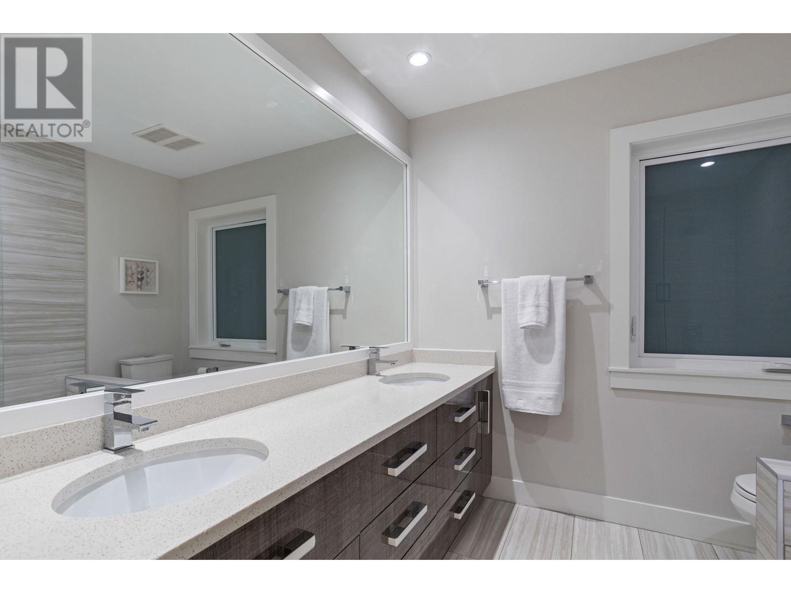 604 E 22nd Street, North Vancouver, British Columbia  V7L 3C9 - Photo 19 - R2828823