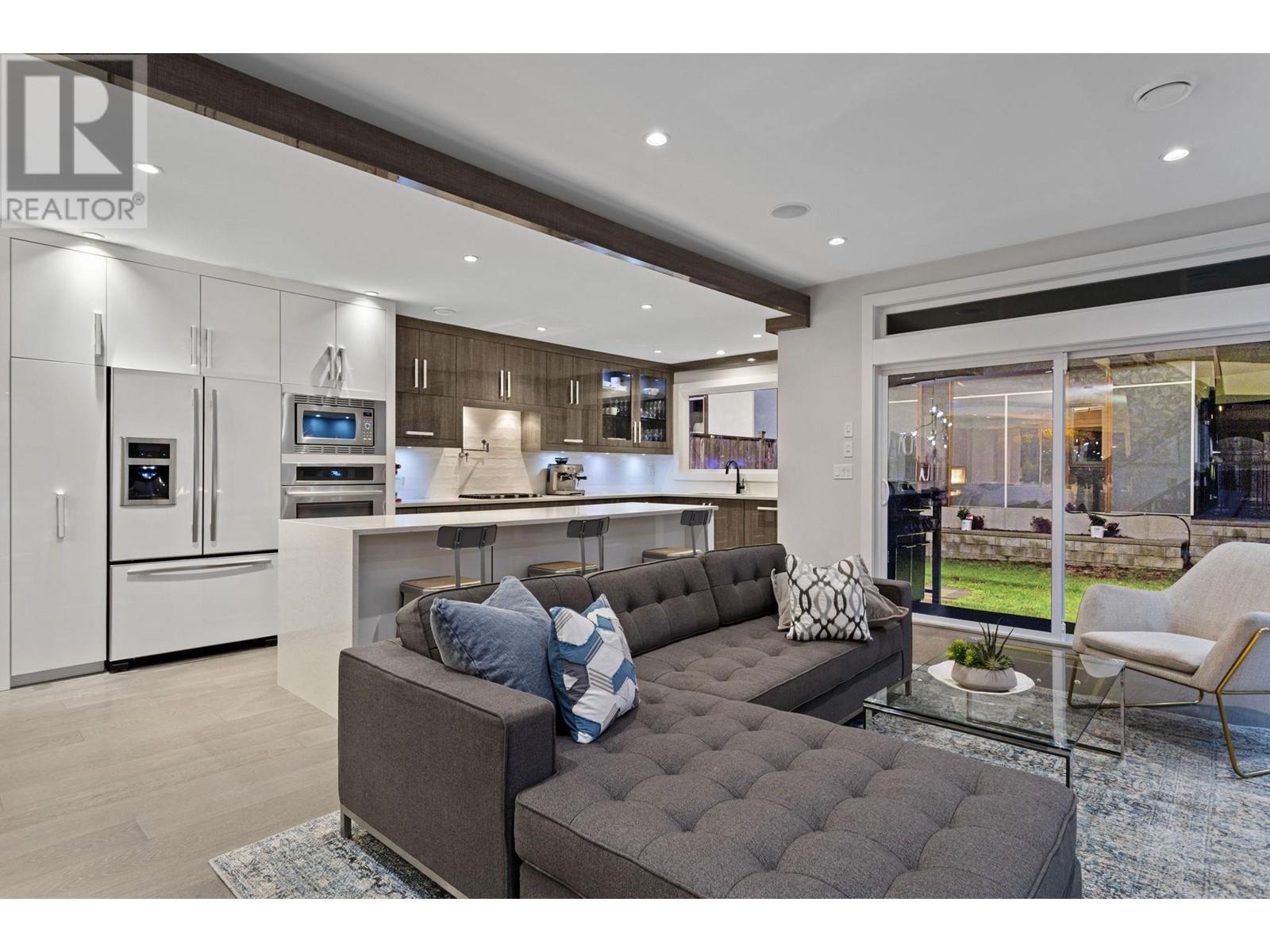 604 E 22nd Street, North Vancouver, British Columbia  V7L 3C9 - Photo 9 - R2828823