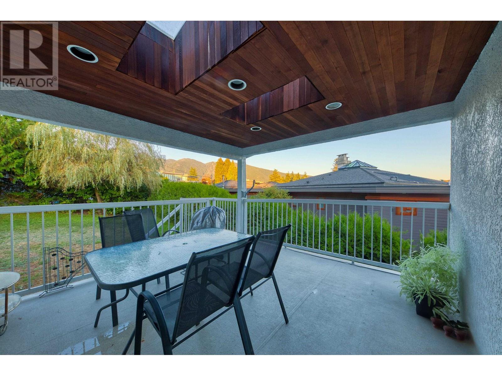 1087 Eyremount Drive, West Vancouver, British Columbia  V7S 2B8 - Photo 18 - R2828860