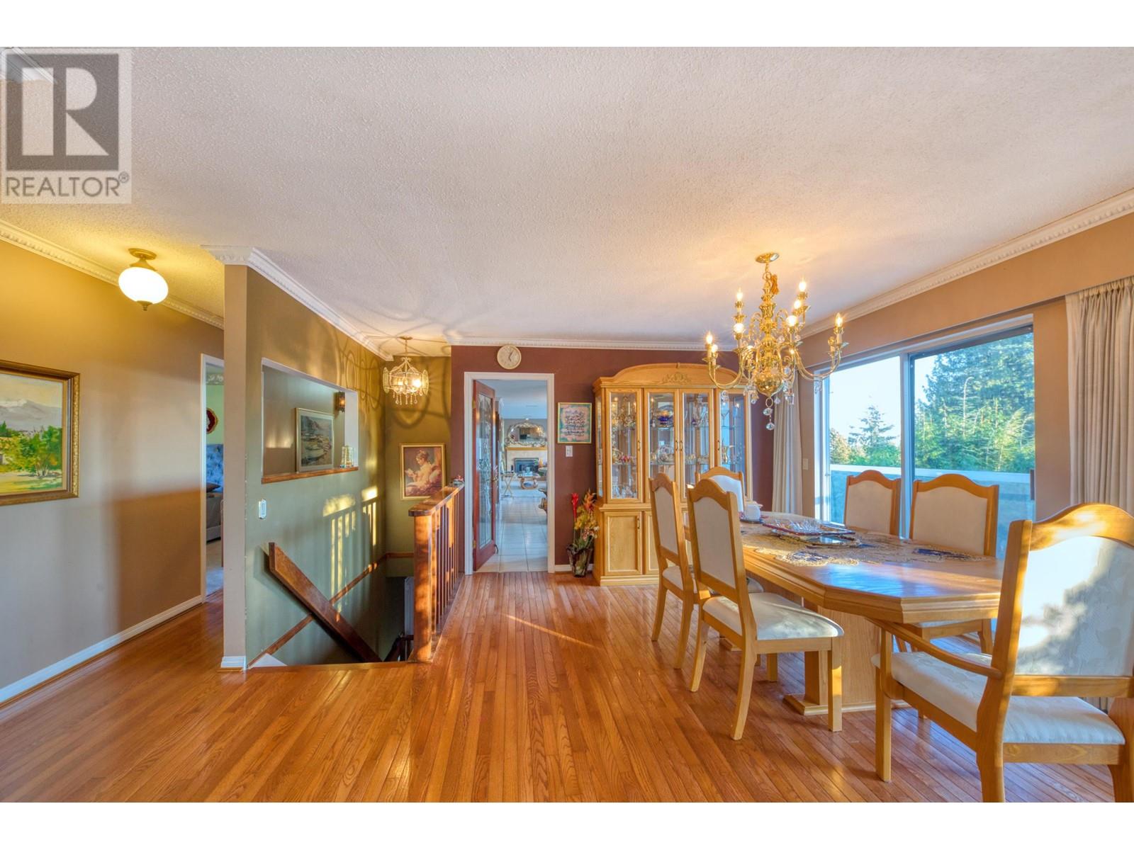 1087 Eyremount Drive, West Vancouver, British Columbia  V7S 2B8 - Photo 4 - R2828860