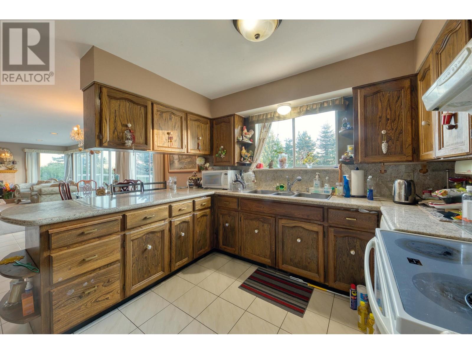 1087 Eyremount Drive, West Vancouver, British Columbia  V7S 2B8 - Photo 6 - R2828860