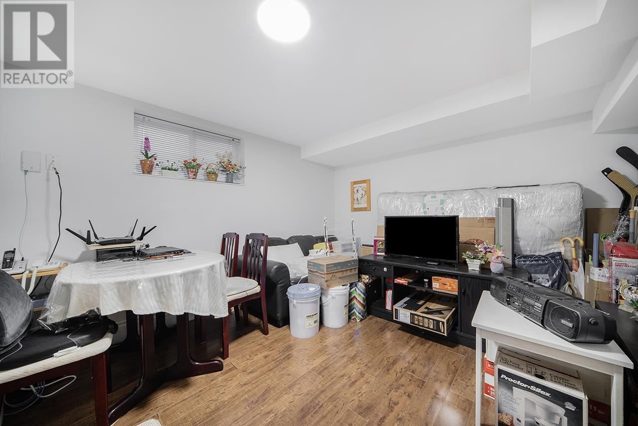 4995 Killarney Street, Vancouver, British Columbia  V5R 3V8 - Photo 9 - R2828675