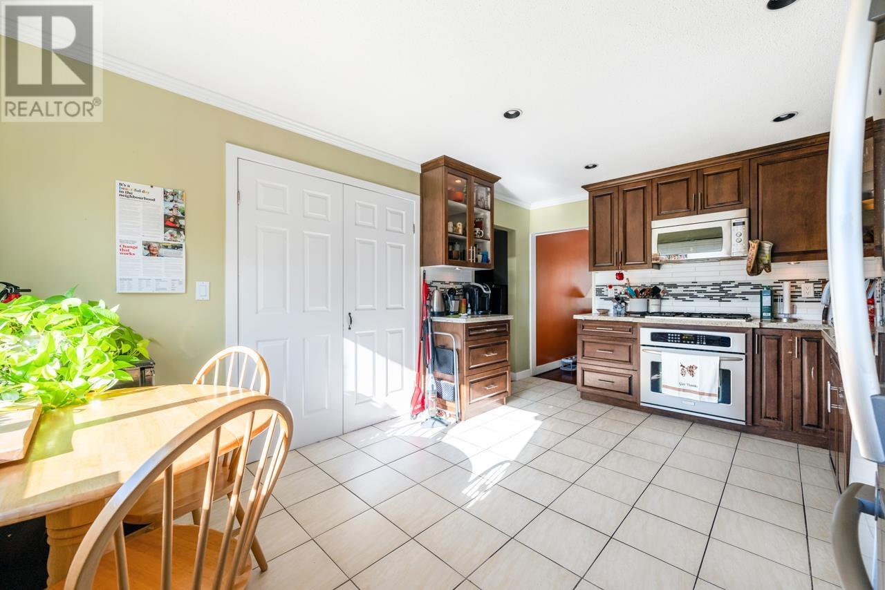 2324 E 30th Avenue, Vancouver, British Columbia  V5R 2S1 - Photo 7 - R2828221