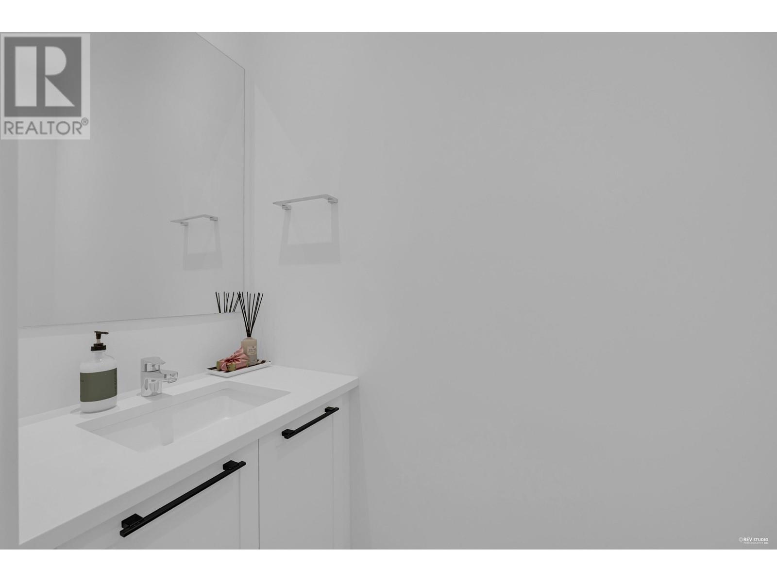 49 3552 Victoria Drive, Coquitlam, British Columbia  V3C 3V4 - Photo 18 - R2828729