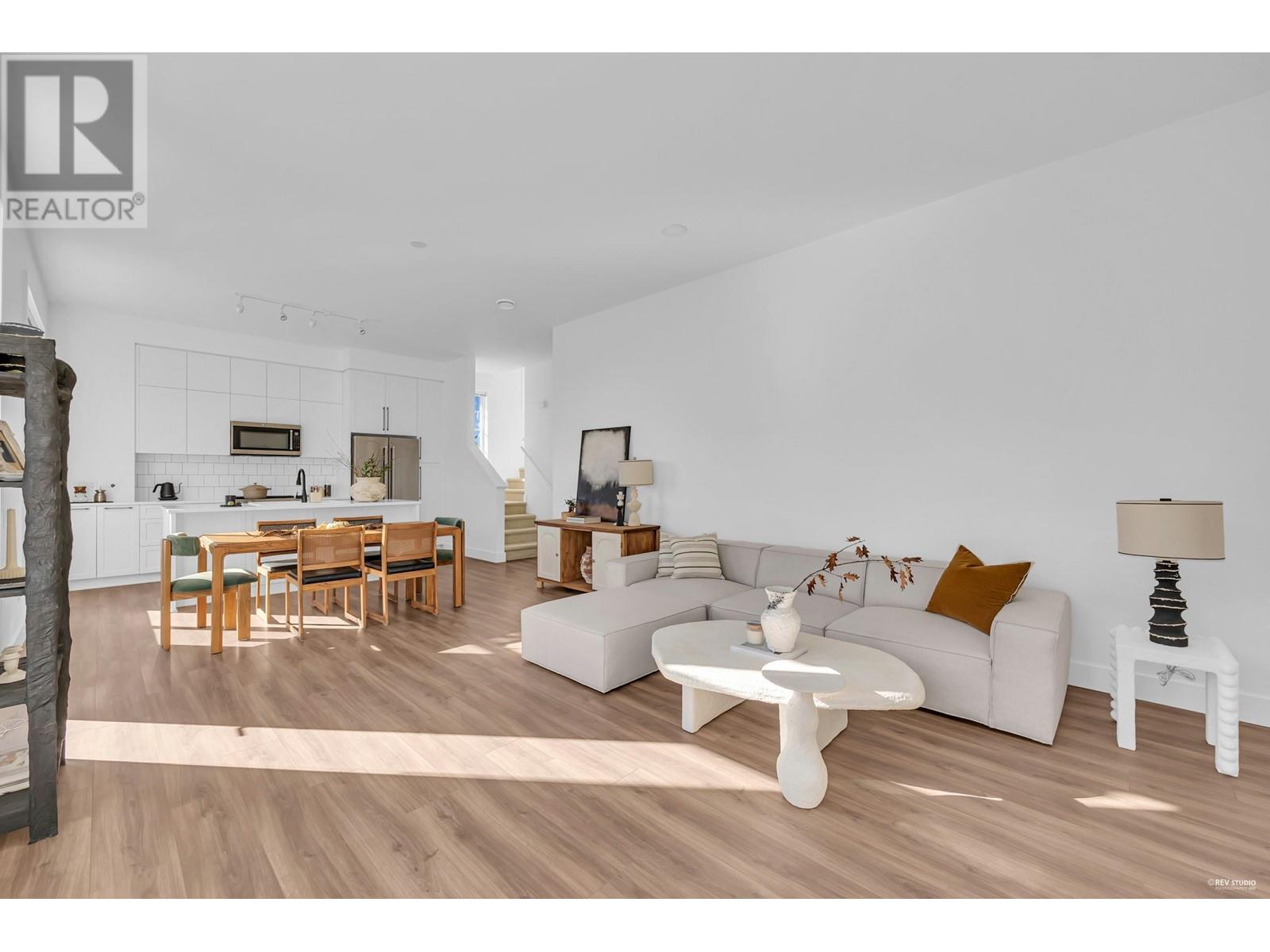 49 3552 Victoria Drive, Coquitlam, British Columbia  V3C 3V4 - Photo 7 - R2828729