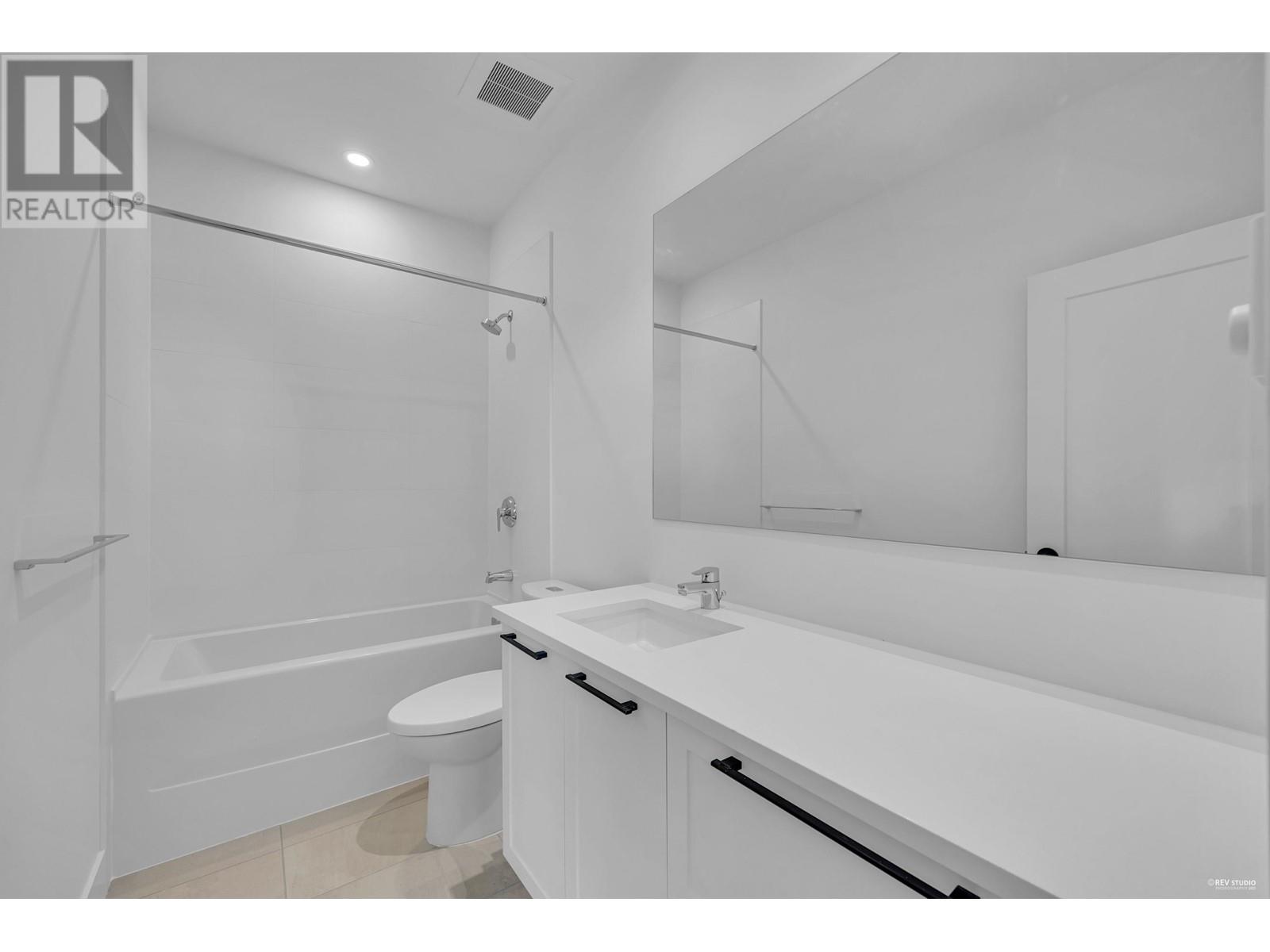 49 3552 Victoria Drive, Coquitlam, British Columbia  V3C 3V4 - Photo 34 - R2828729