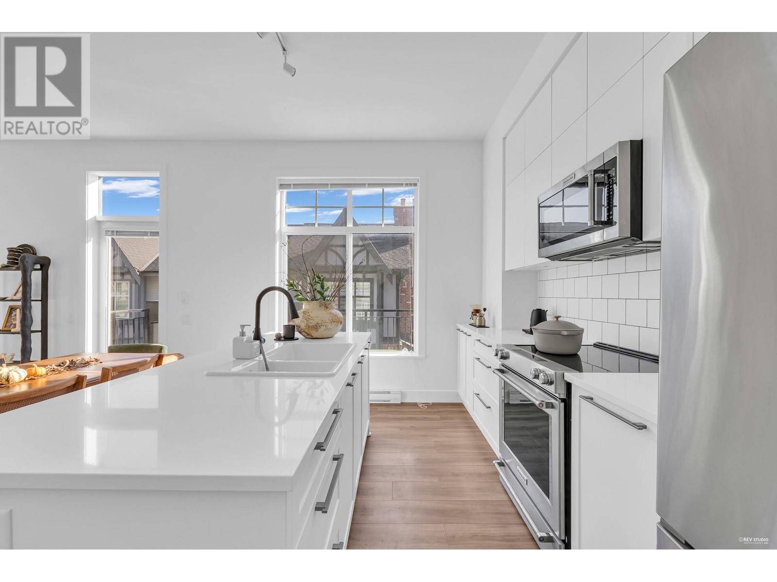 49 3552 Victoria Drive, Coquitlam, British Columbia  V3C 3V4 - Photo 16 - R2828729