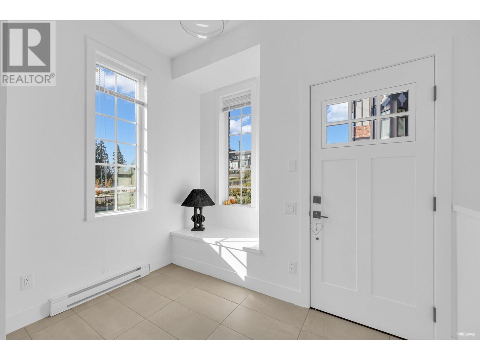 49 3552 Victoria Drive, Coquitlam, British Columbia  V3C 3V4 - Photo 36 - R2828729