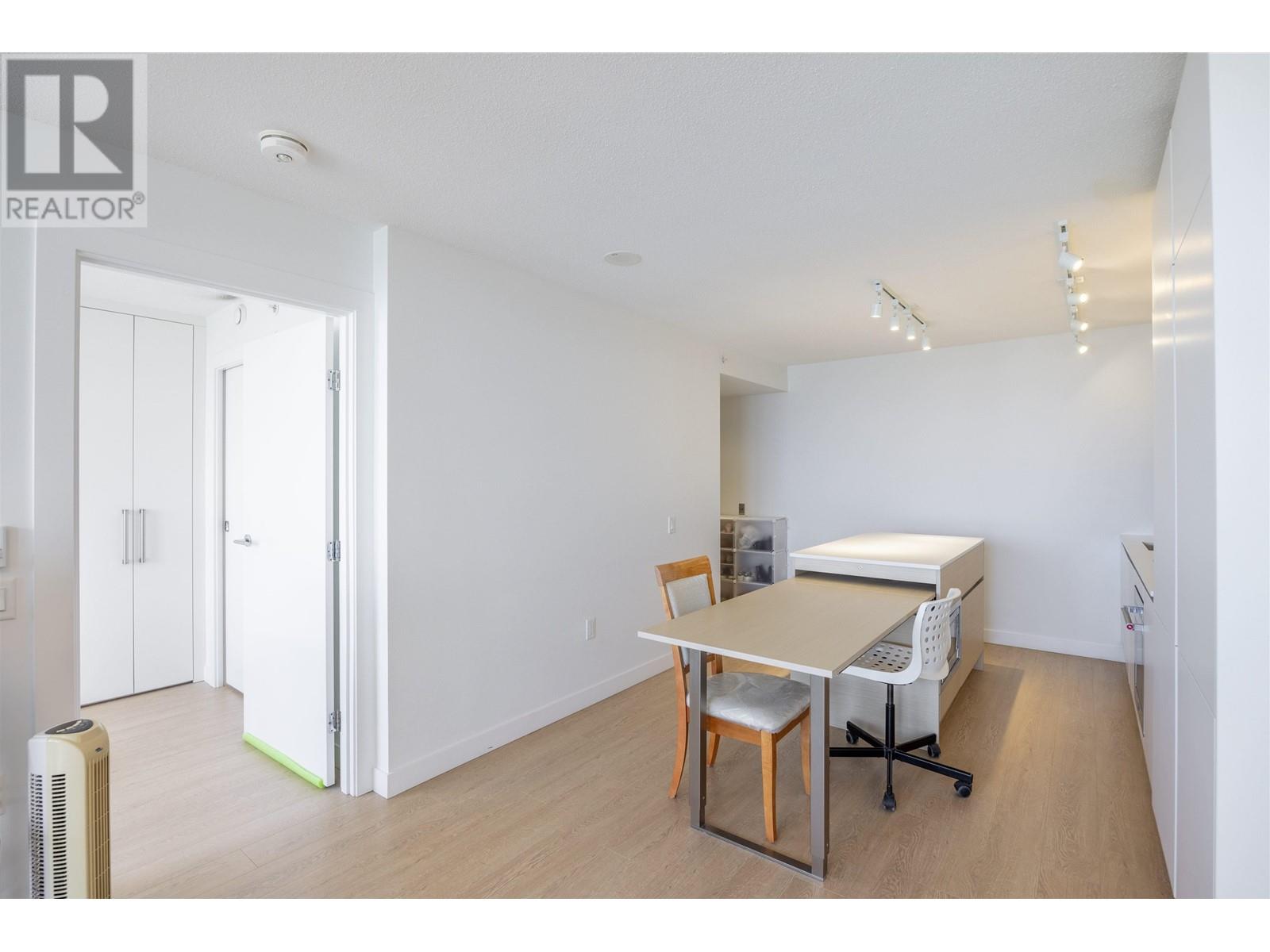 1501 988 Quayside Drive, New Westminster, British Columbia  V3M 0L5 - Photo 7 - R2828858