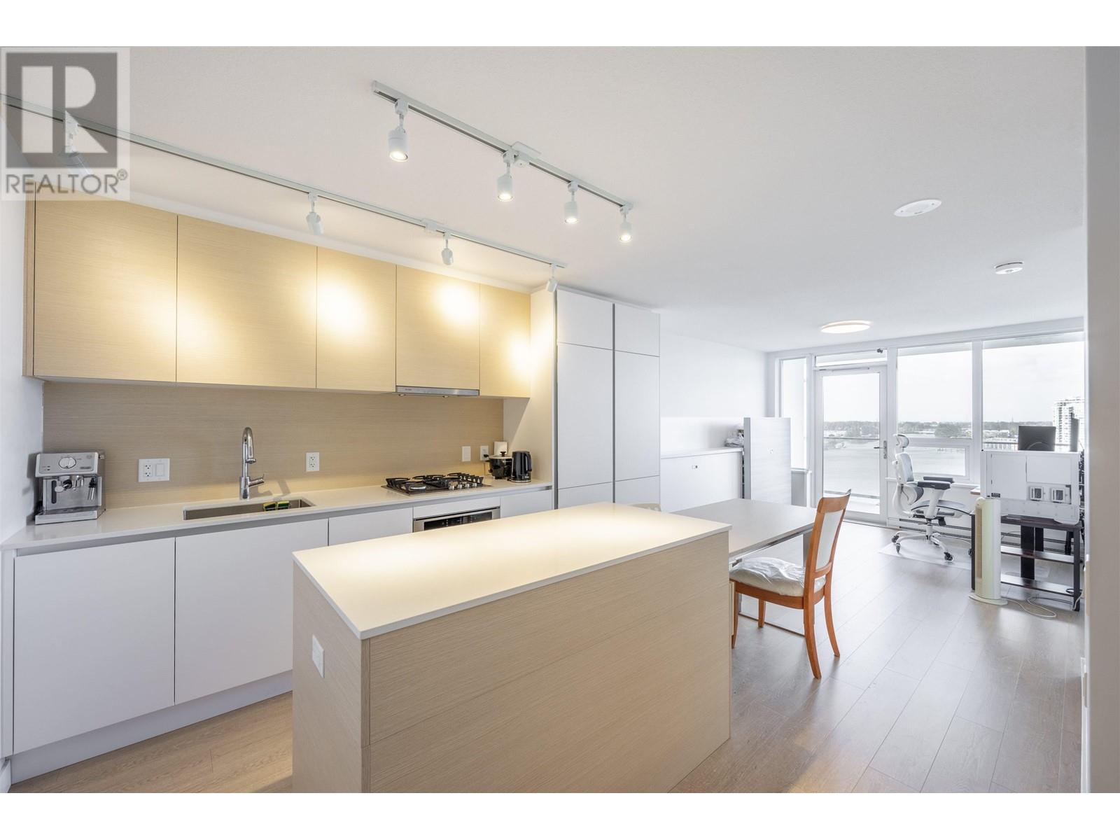 1501 988 Quayside Drive, New Westminster, British Columbia  V3M 0L5 - Photo 4 - R2828858