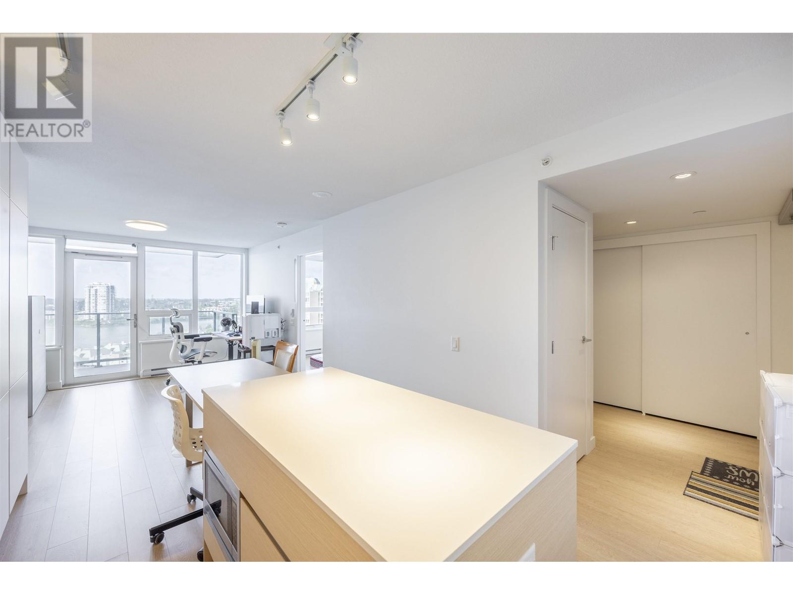 1501 988 Quayside Drive, New Westminster, British Columbia  V3M 0L5 - Photo 6 - R2828858