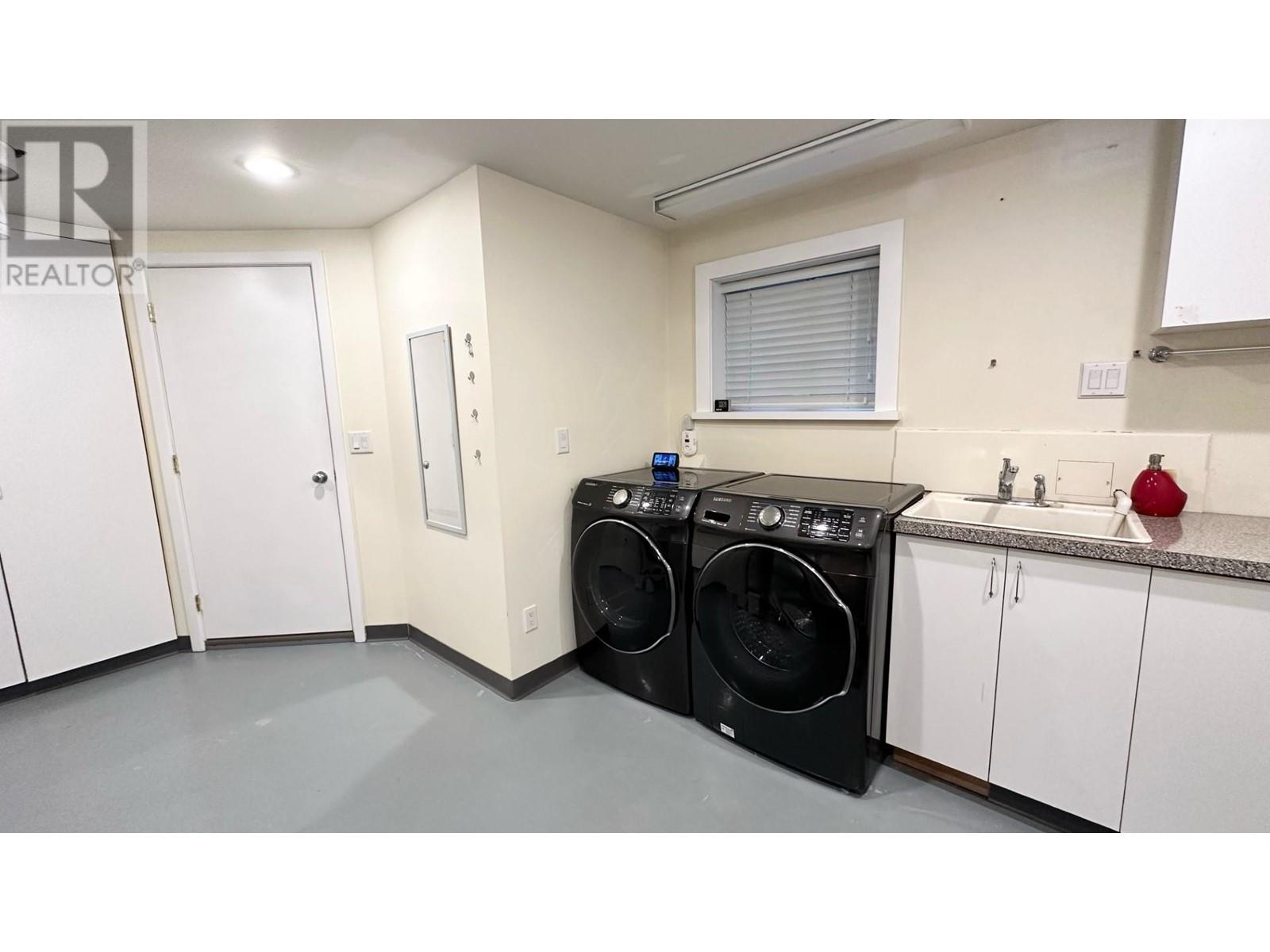 2160 Jordan Drive, Burnaby, British Columbia  V5B 4E8 - Photo 15 - R2828604