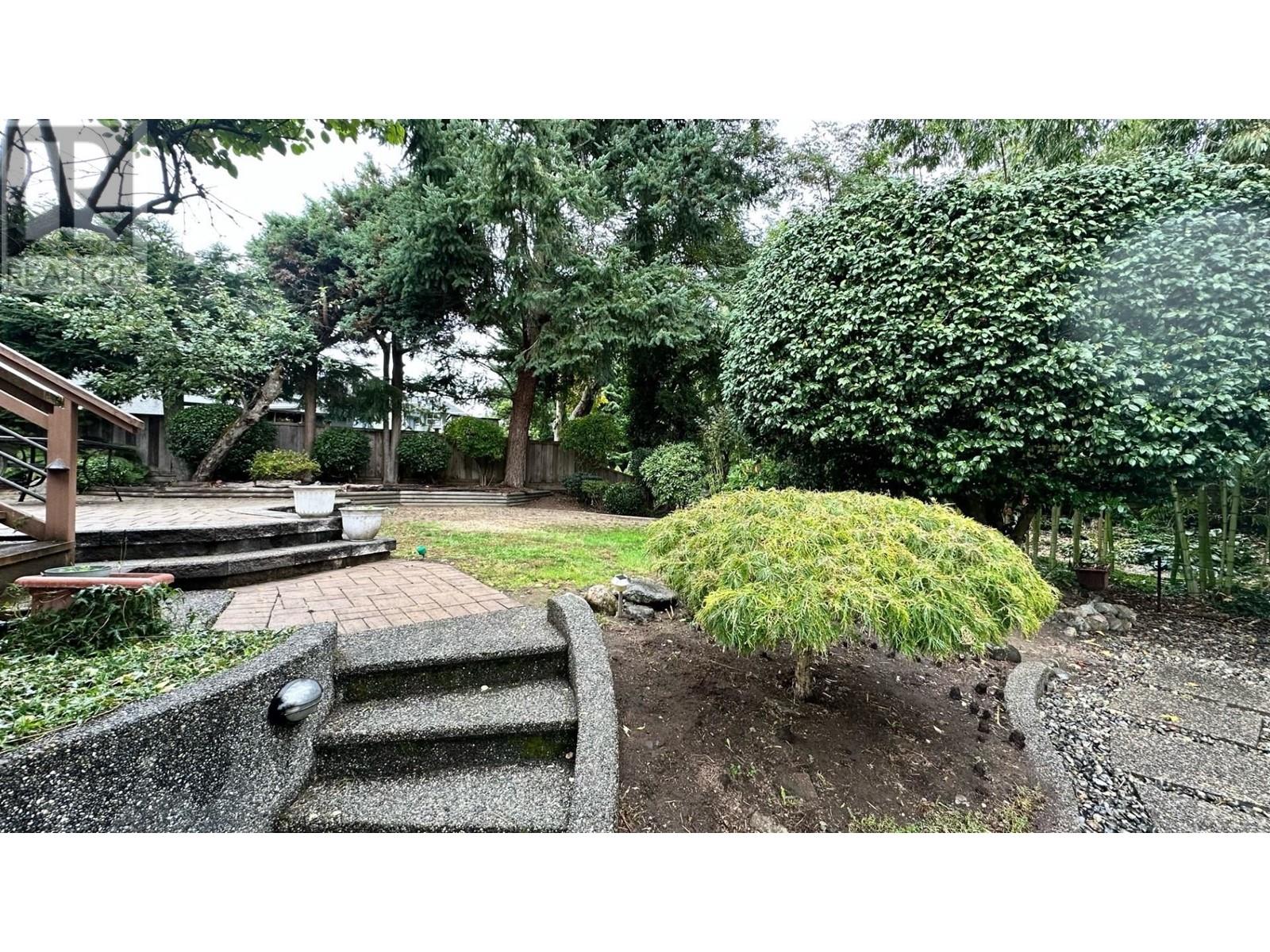 2160 Jordan Drive, Burnaby, British Columbia  V5B 4E8 - Photo 10 - R2828604