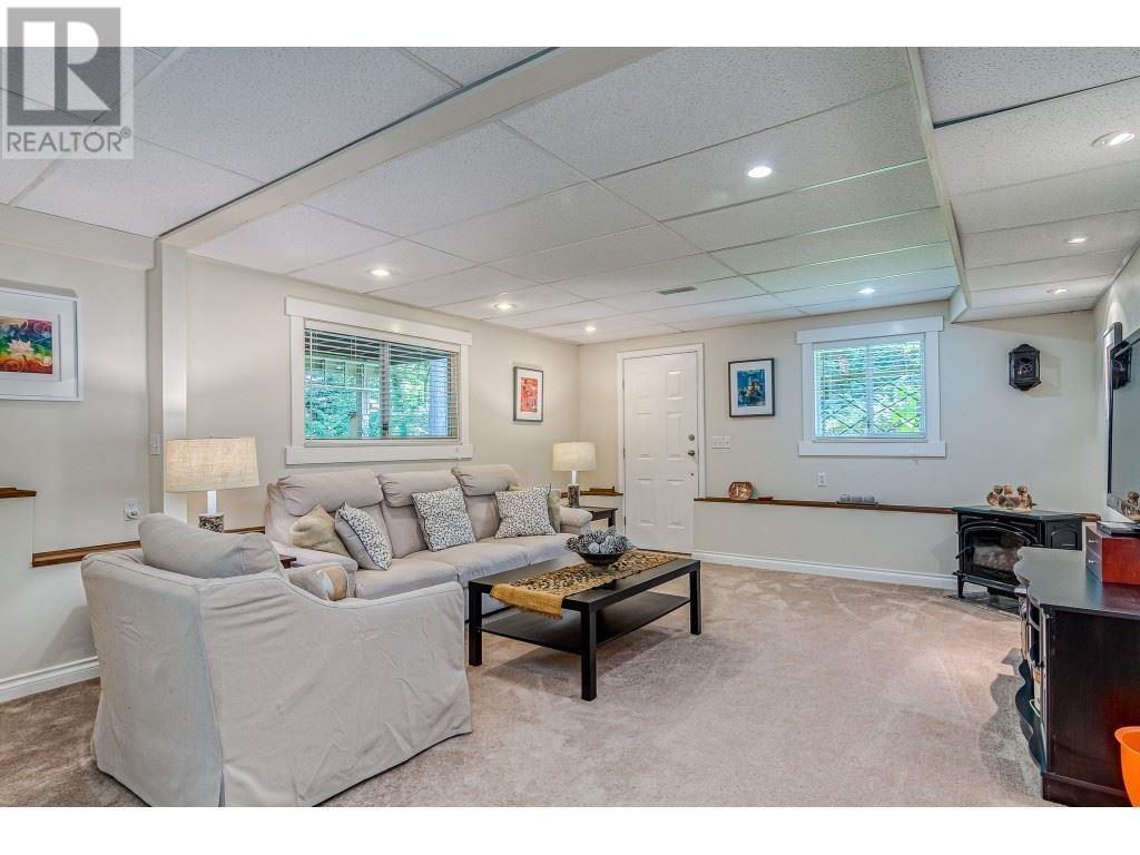 11804 249th Street, Maple Ridge, British Columbia  V4R 1Z3 - Photo 10 - R2819945