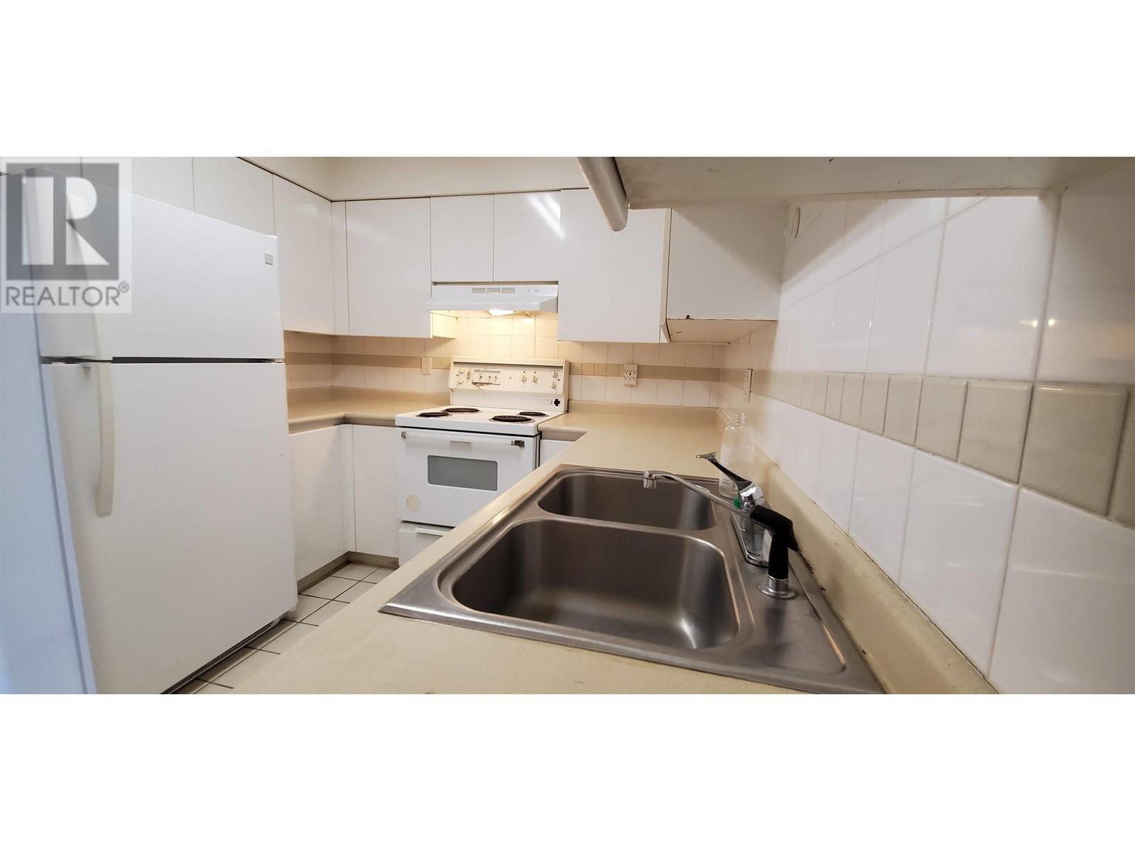 15fl 9603 Manchester Drive, Burnaby, British Columbia  V3N 4Y7 - Photo 10 - R2820500