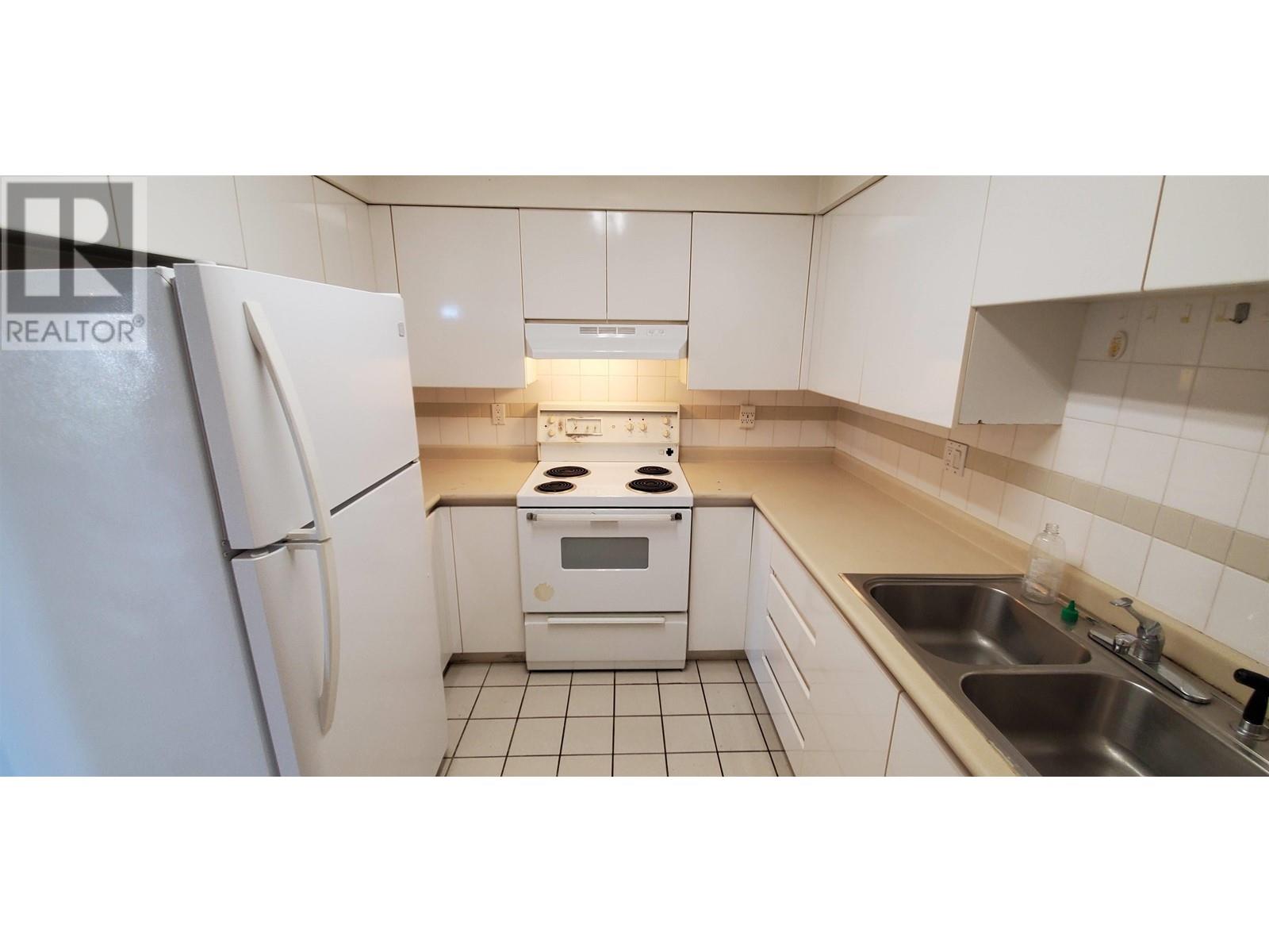 15fl 9603 Manchester Drive, Burnaby, British Columbia  V3N 4Y7 - Photo 9 - R2820500