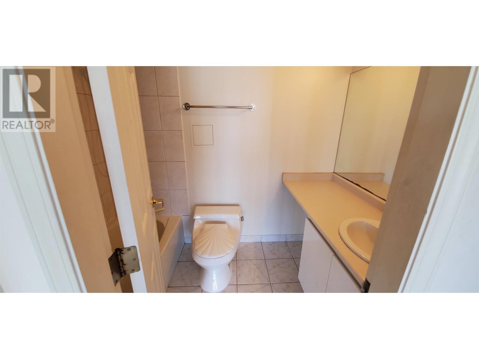 15fl 9603 Manchester Drive, Burnaby, British Columbia  V3N 4Y7 - Photo 12 - R2820500