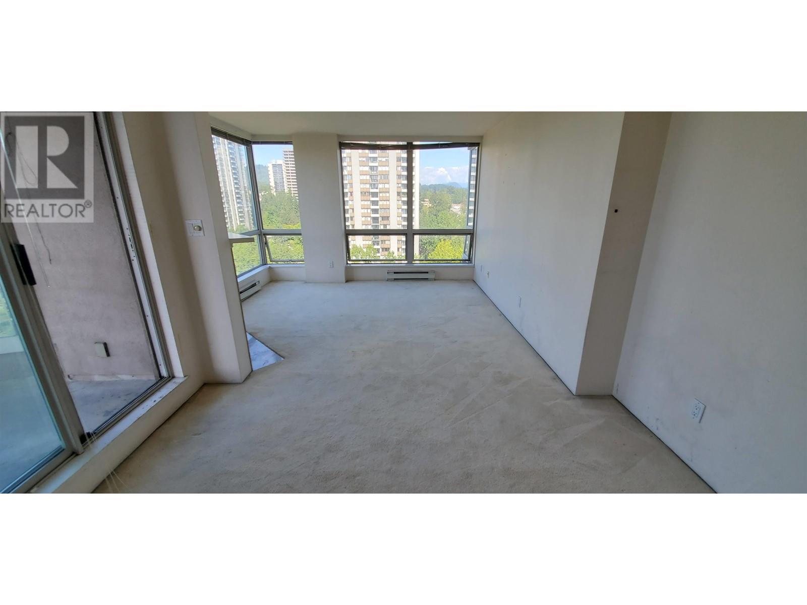 15fl 9603 Manchester Drive, Burnaby, British Columbia  V3N 4Y7 - Photo 2 - R2820500