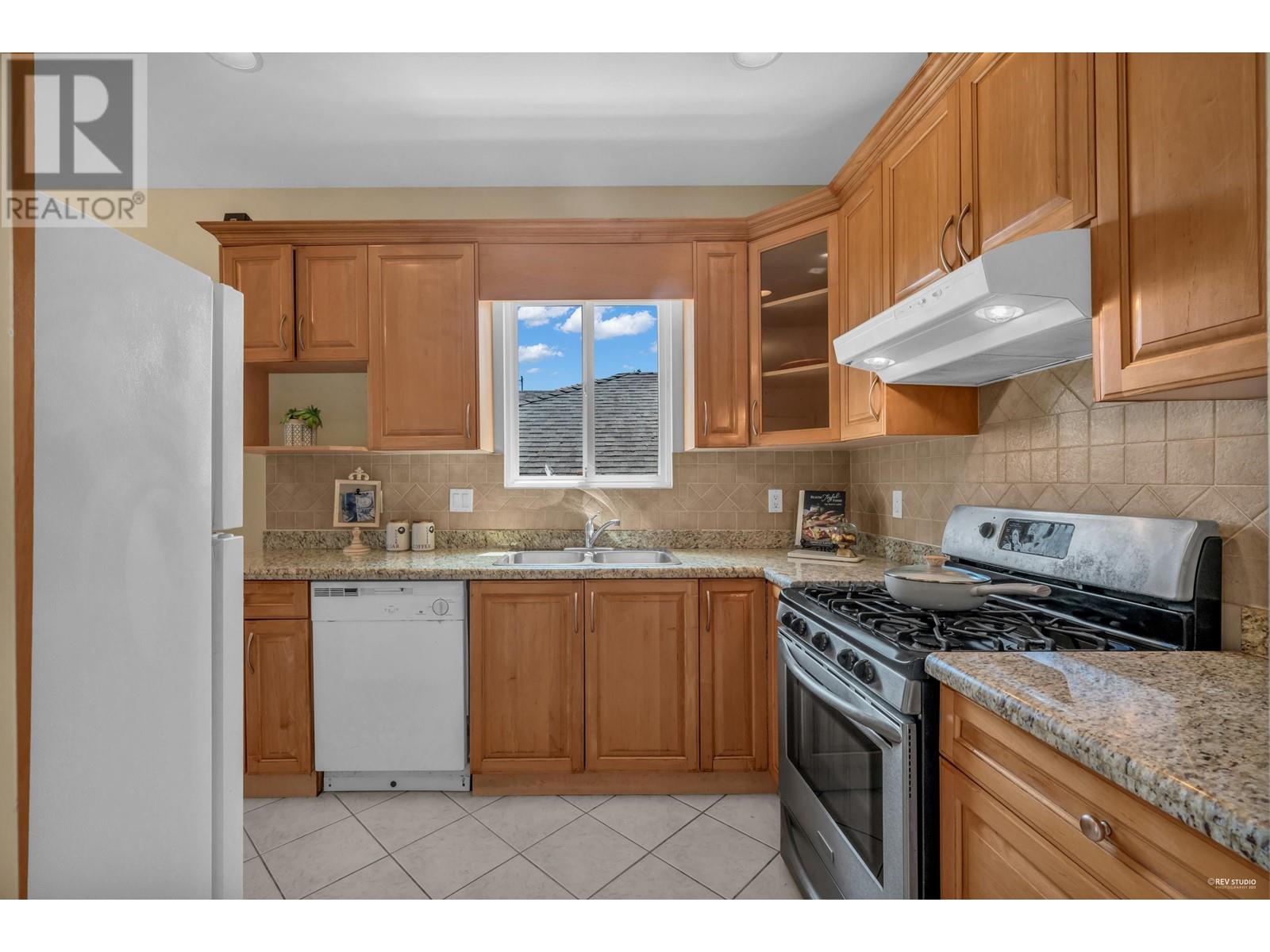 960 Nootka Street, Vancouver, British Columbia  V5K 4E5 - Photo 7 - R2797874