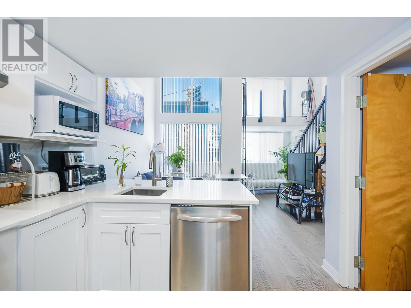 604 933 Seymour Street, Vancouver, British Columbia  V6B 6L6 - Photo 8 - R2828821