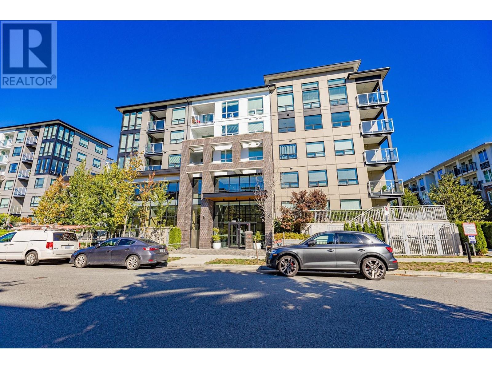 427 9233 ODLIN ROAD, richmond, British Columbia