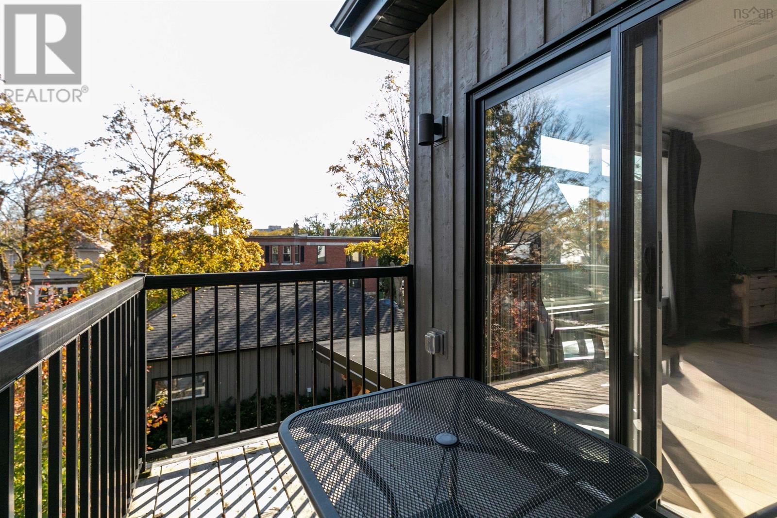 6060 Cherry Street, Halifax, Nova Scotia B3H 2K3 (26229914) Red and