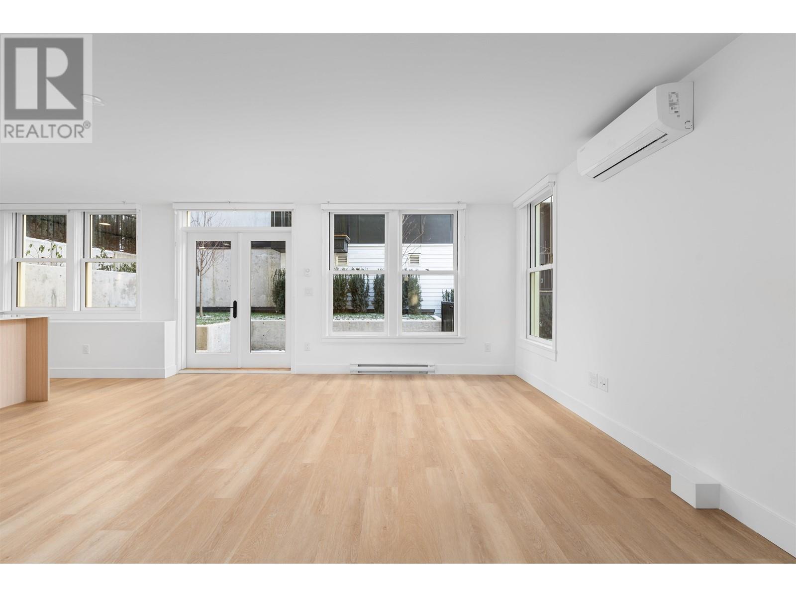 116 1306 Laval Square, Coquitlam, British Columbia  V3K 2E1 - Photo 3 - R2828900