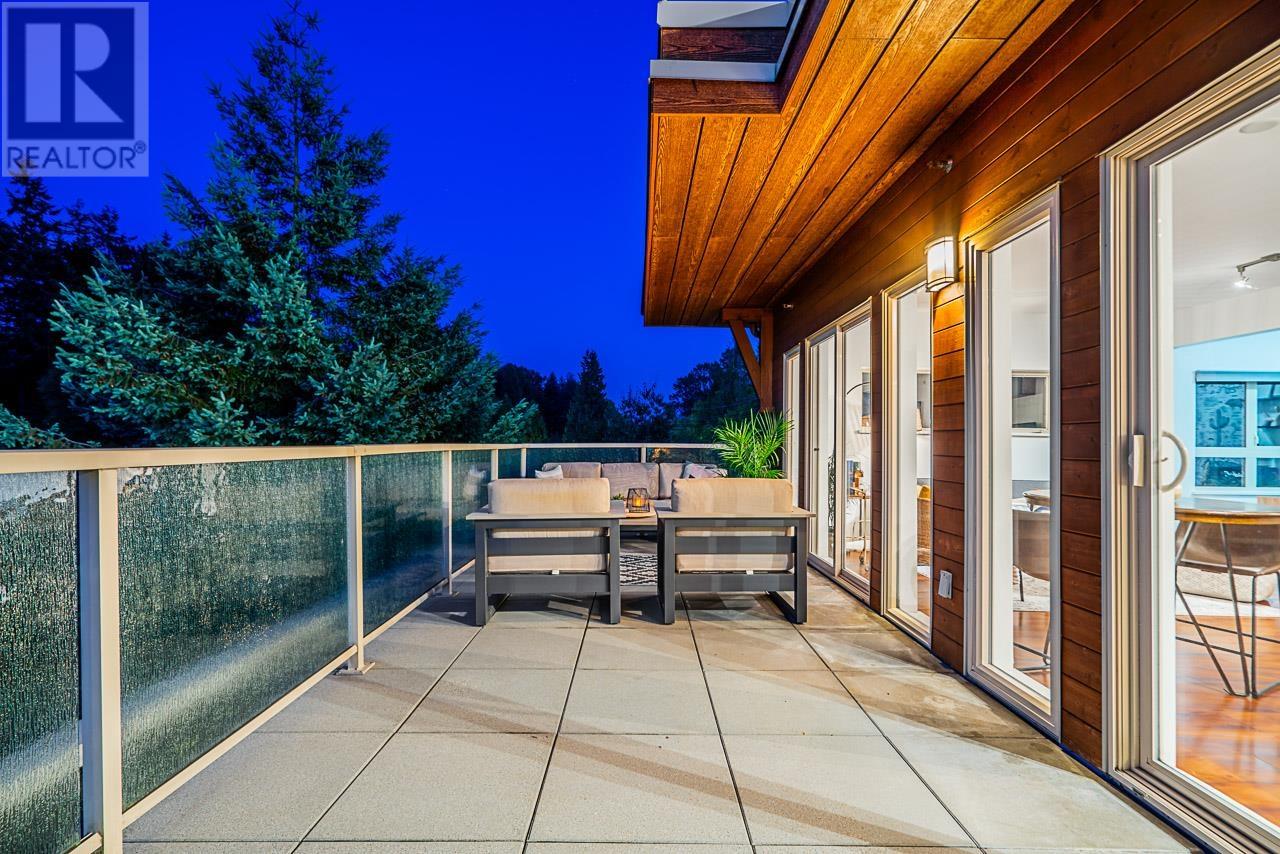 403 2138 Old Dollarton Road, North Vancouver, British Columbia  V7H 1A7 - Photo 5 - R2828591